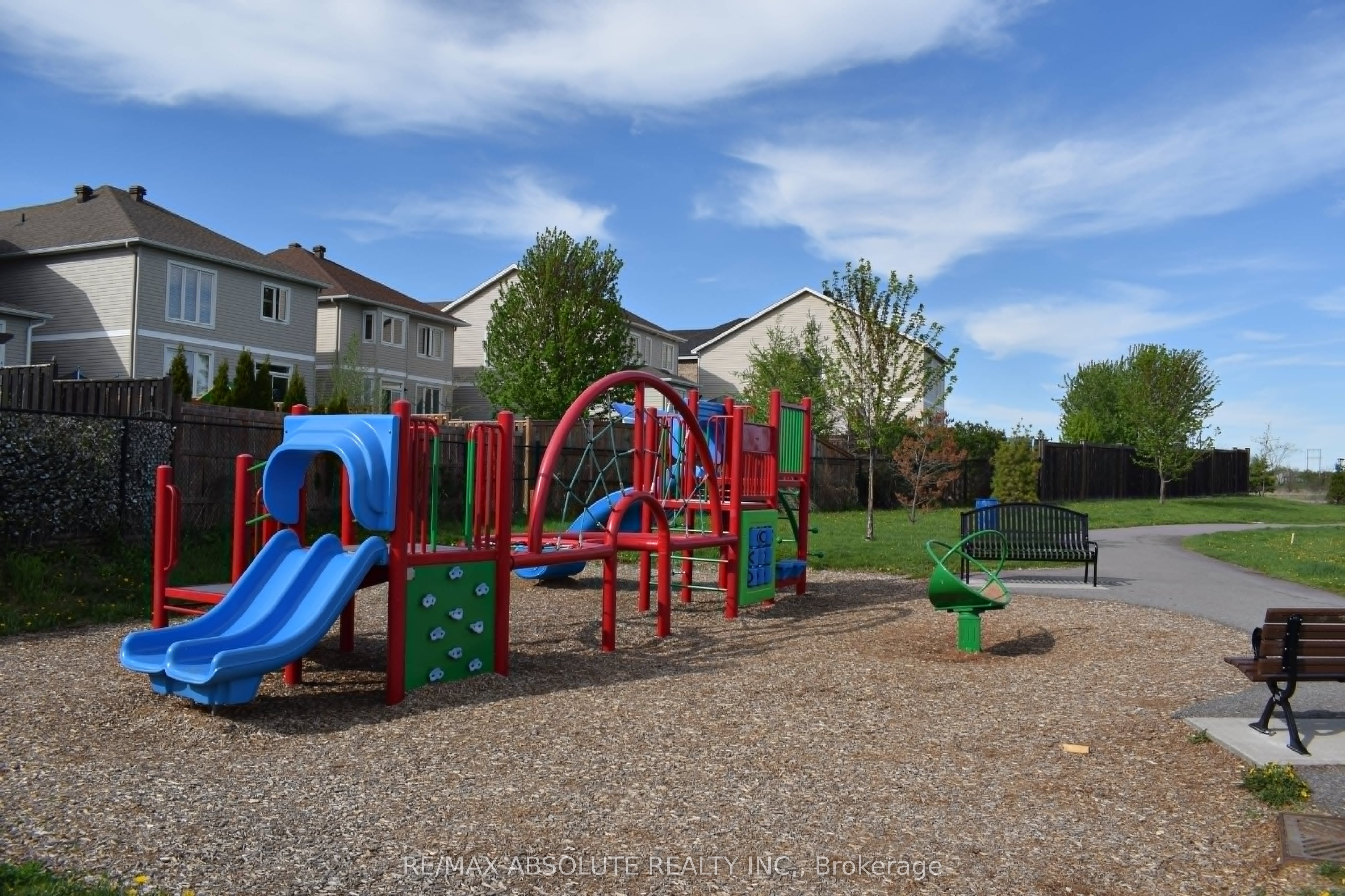185 Desmond Trudeau Drive Property Photo 32