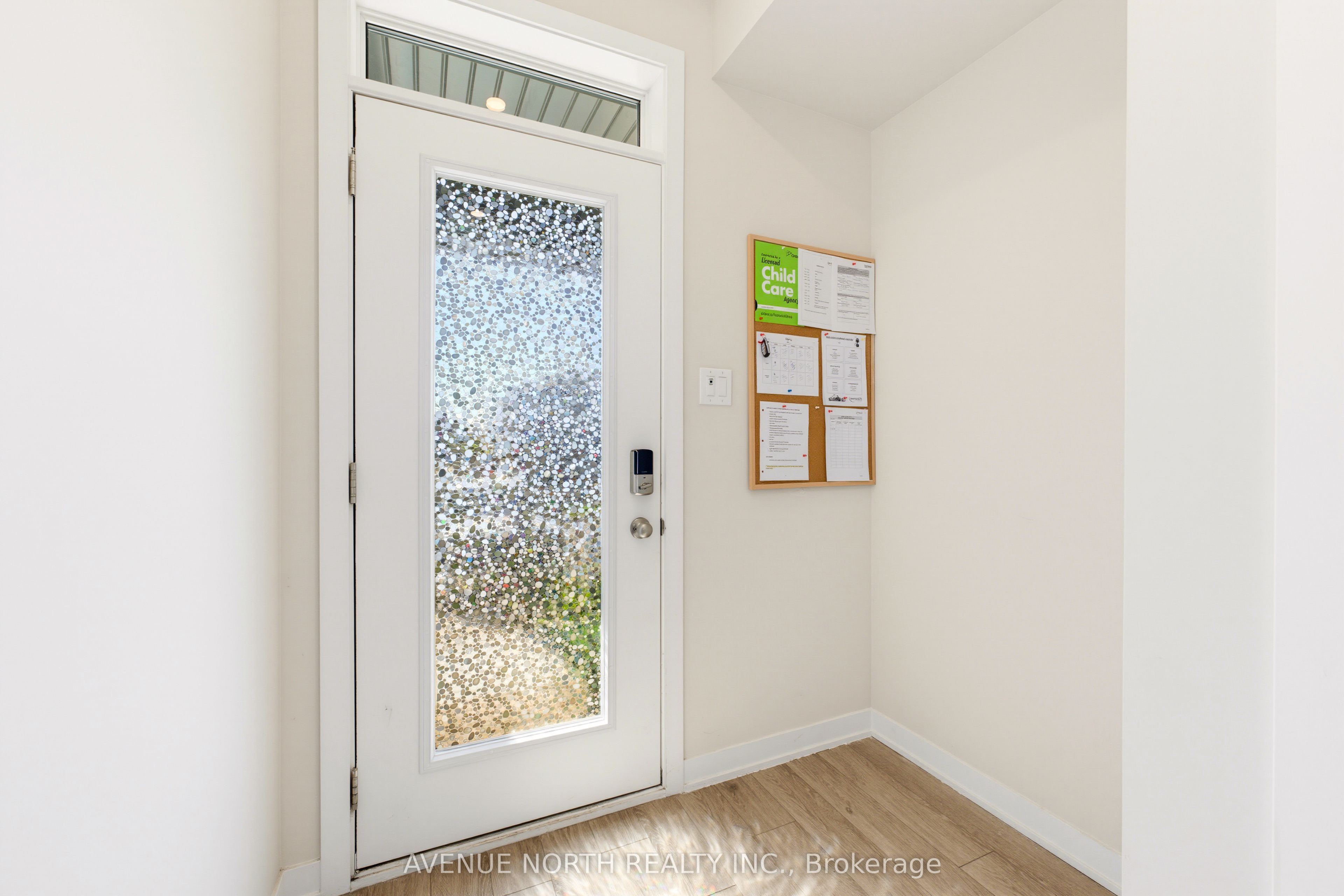 606 Parnian Private Property Photo 7