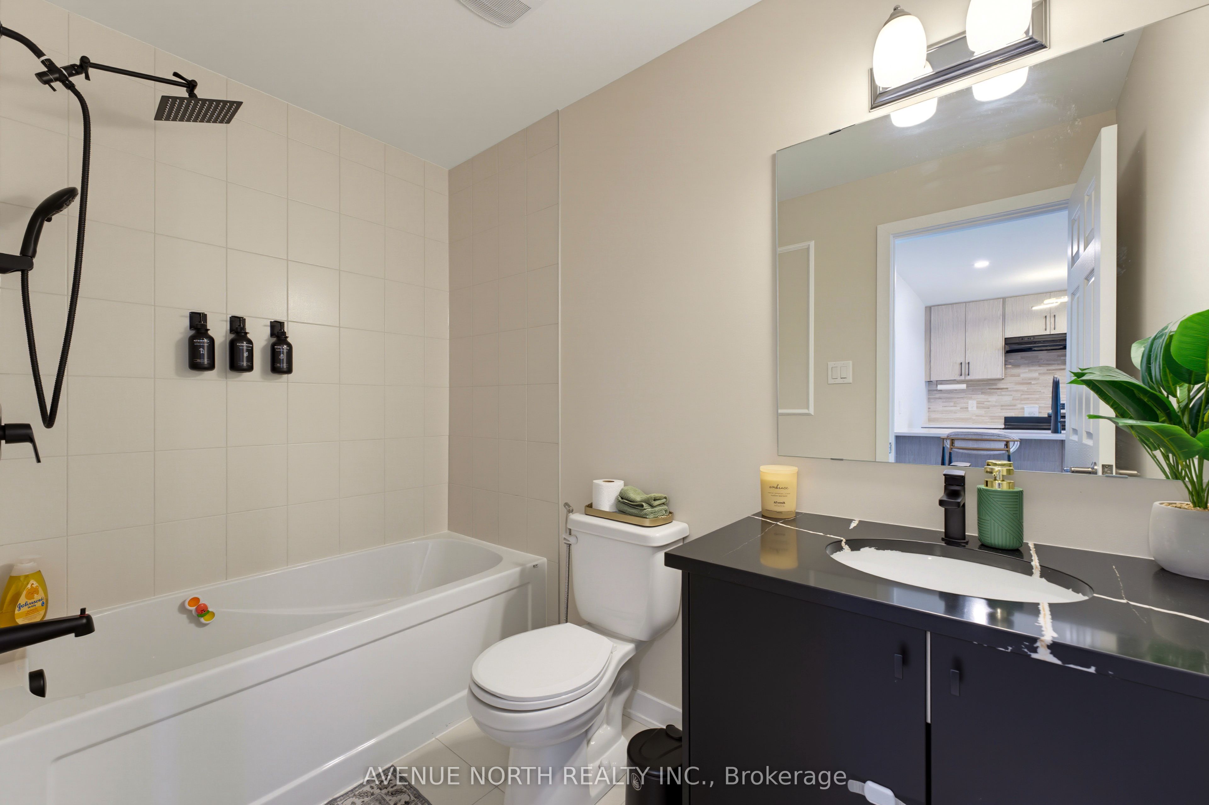 606 Parnian Private Property Photo 26