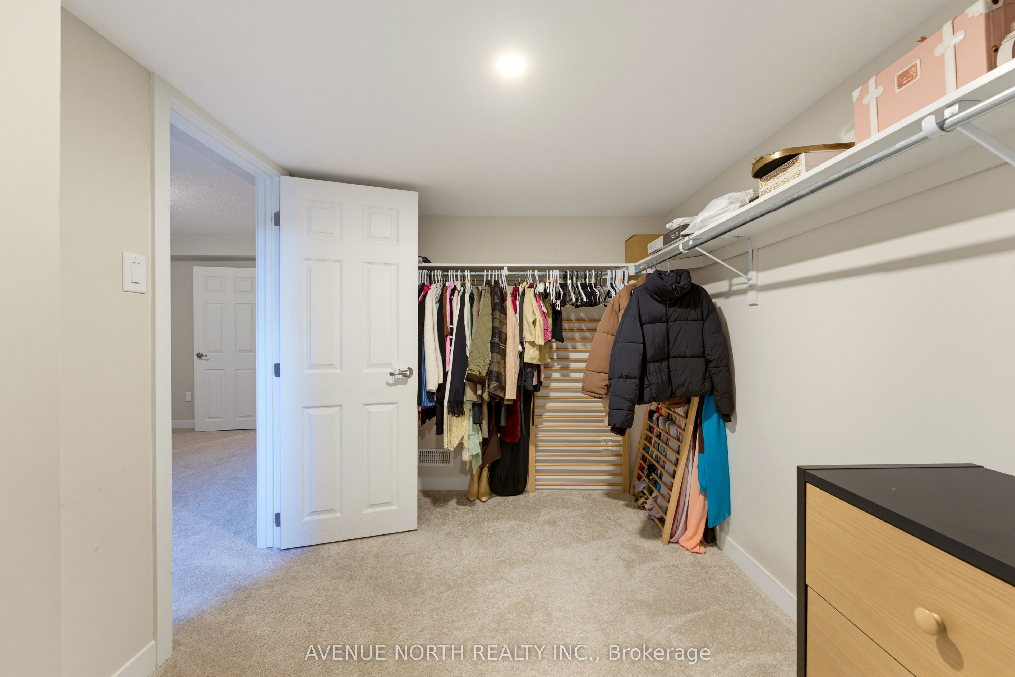 606 Parnian Private Property Photo 36