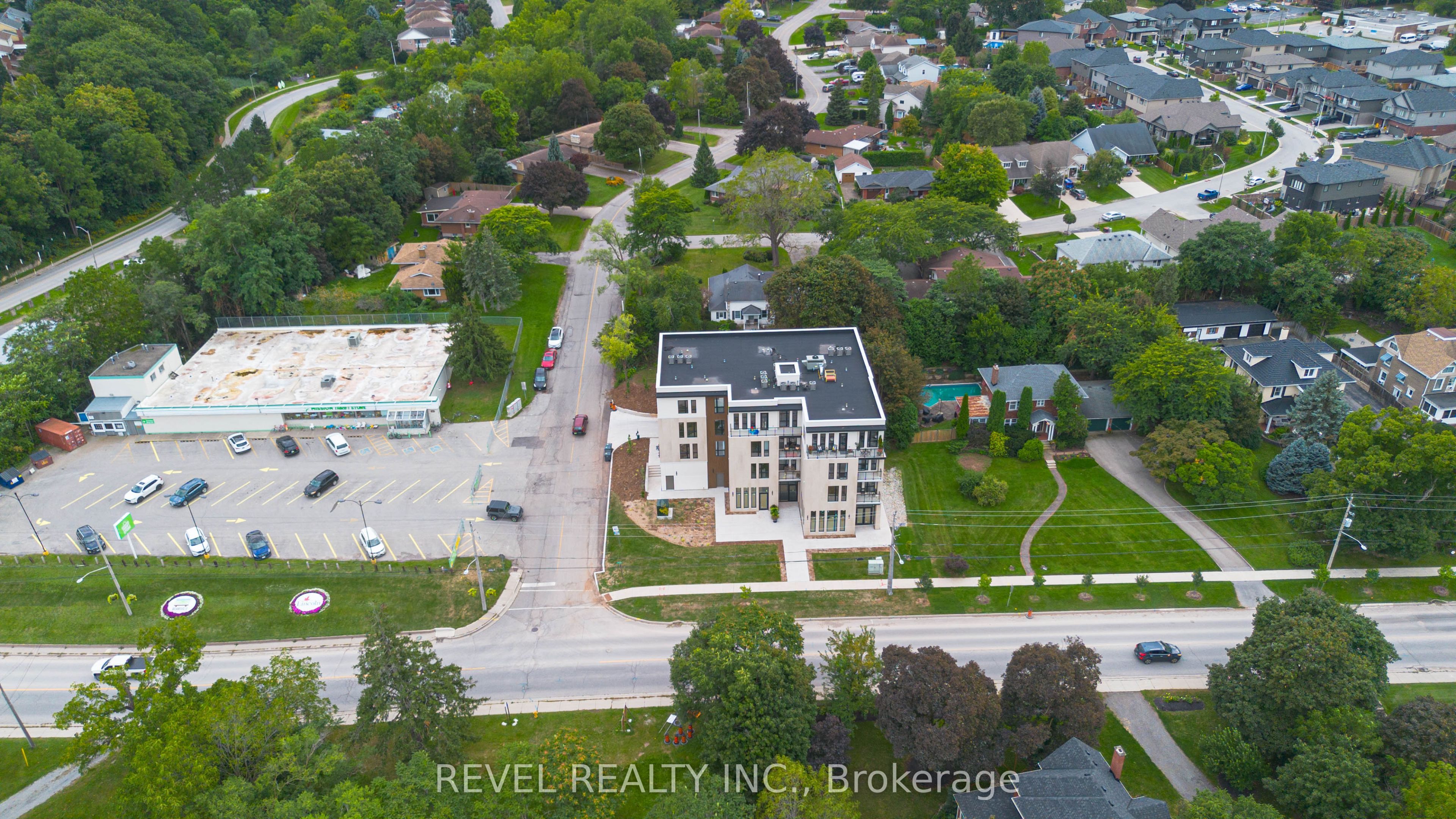 4390 Hillview Drive A Property Photo 14