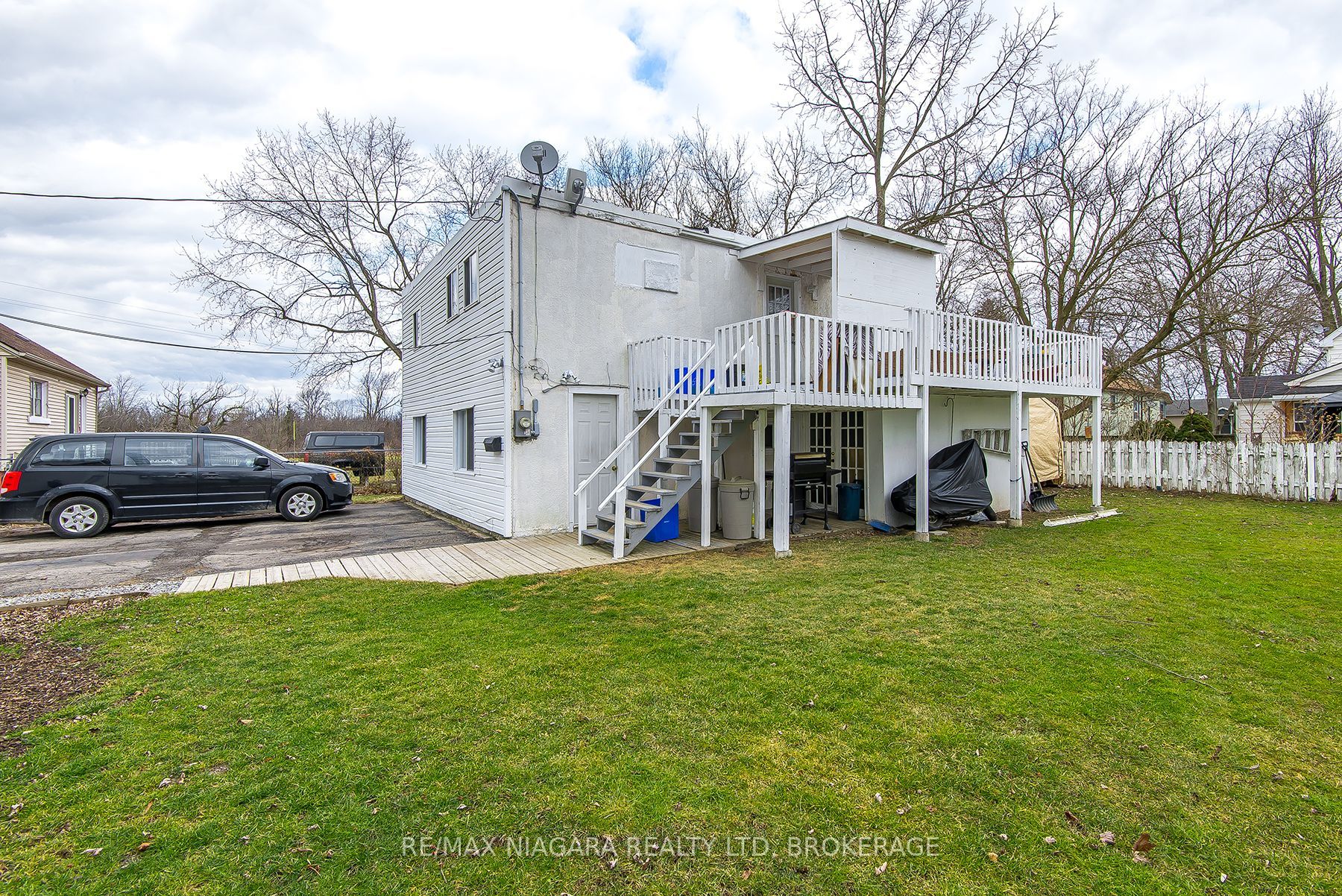 255 Mellanby Avenue Property Photo 6