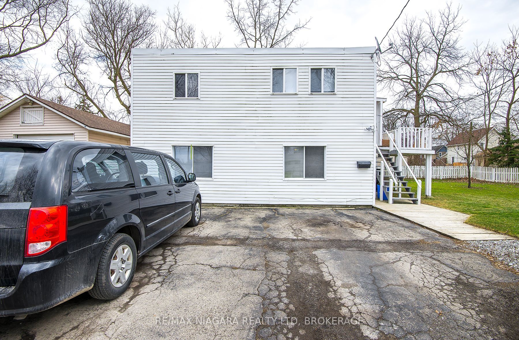 255 Mellanby Avenue Property Photo 8