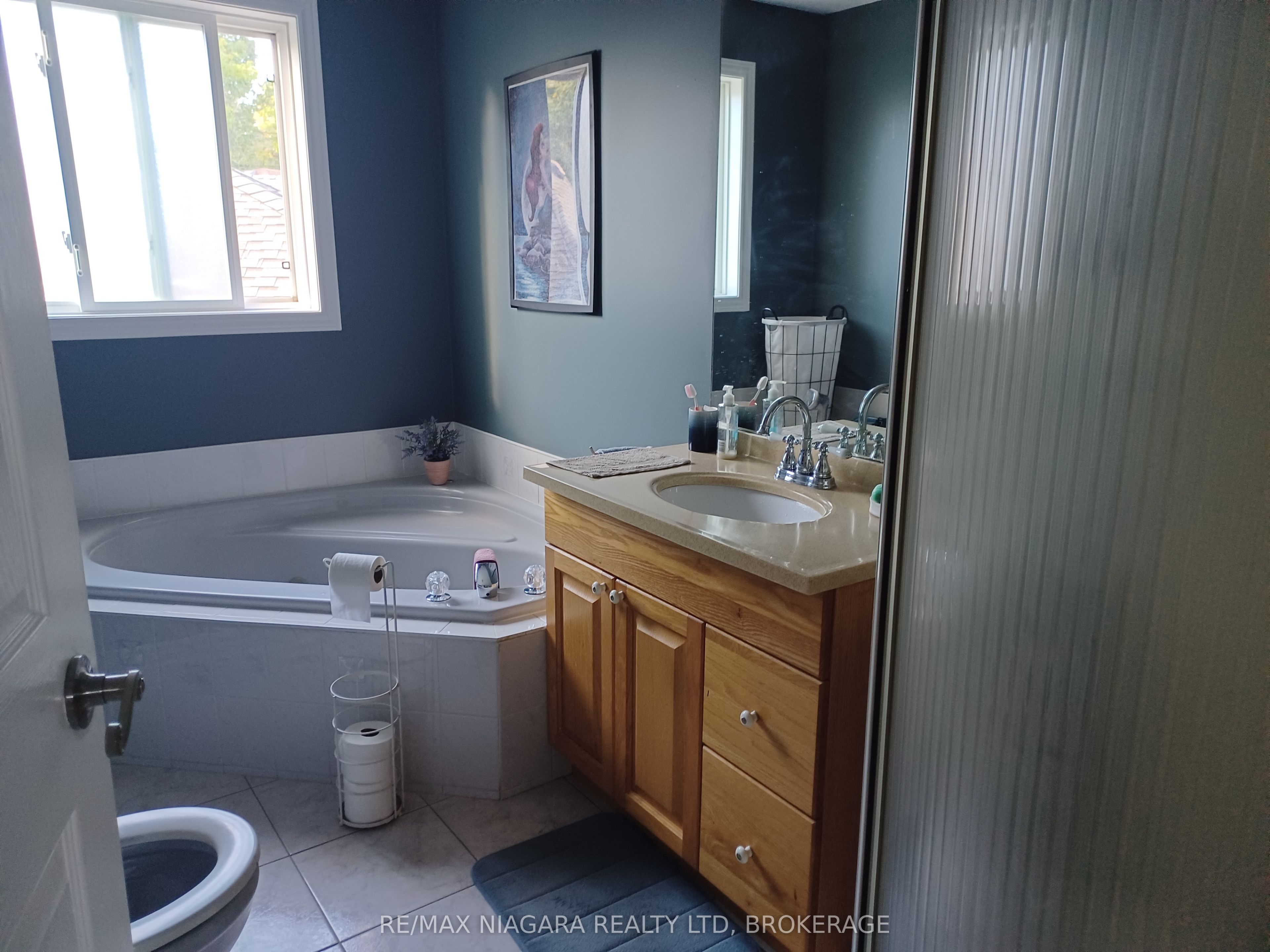 8008 Grossi Court Property Photo 10