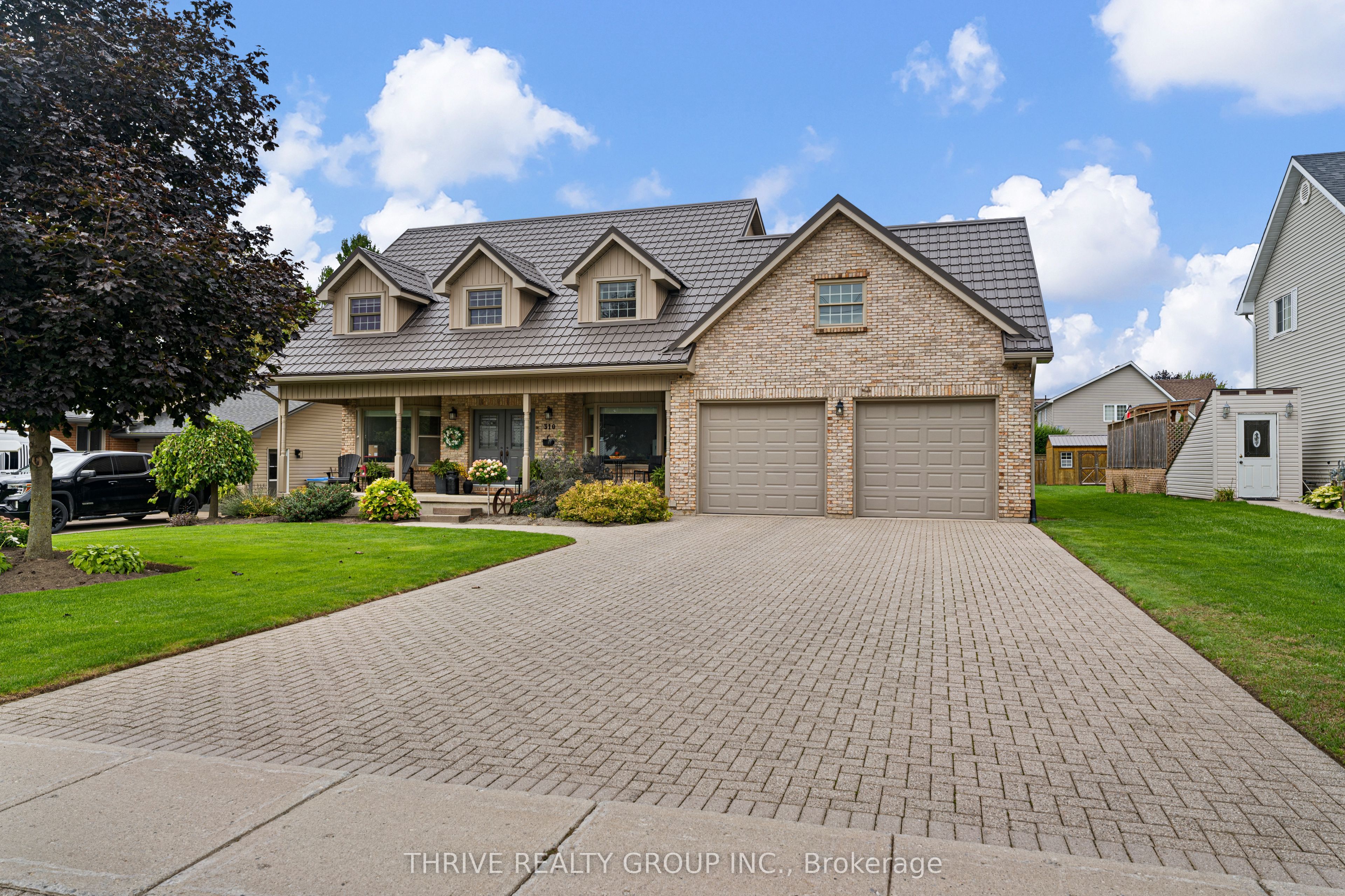 310 Huron Street W Property Photo 1