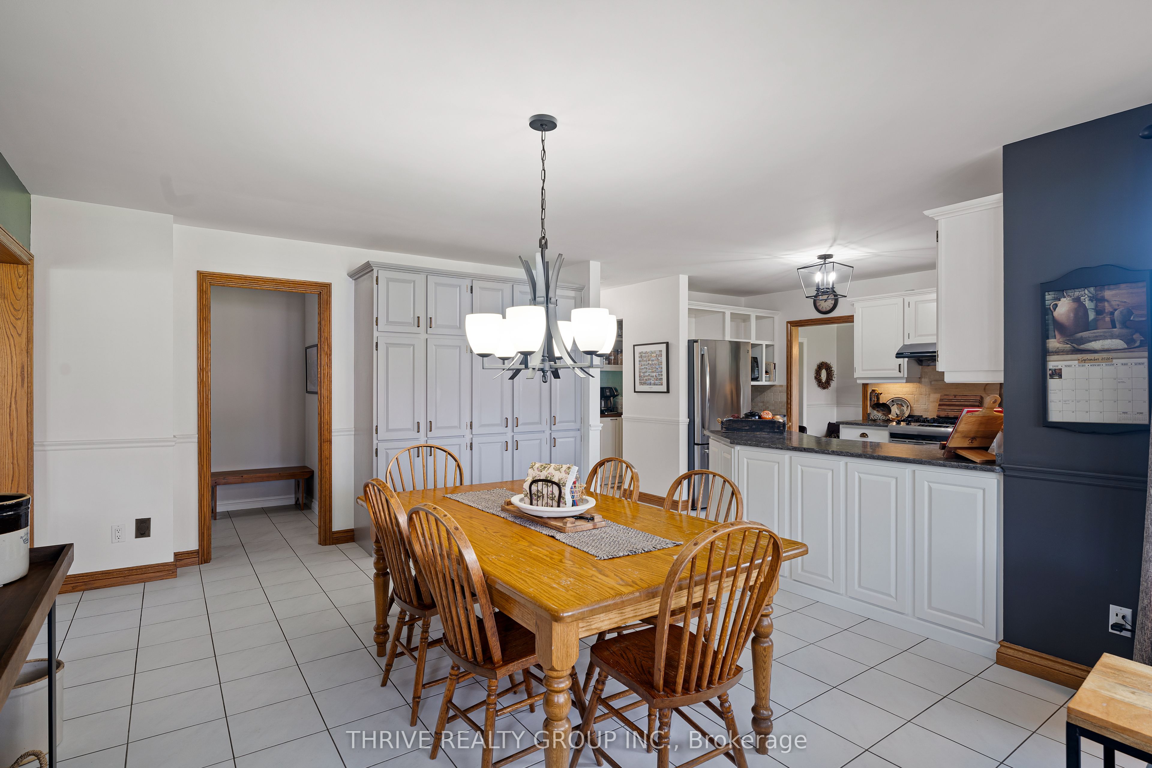 310 Huron Street W Property Photo 12
