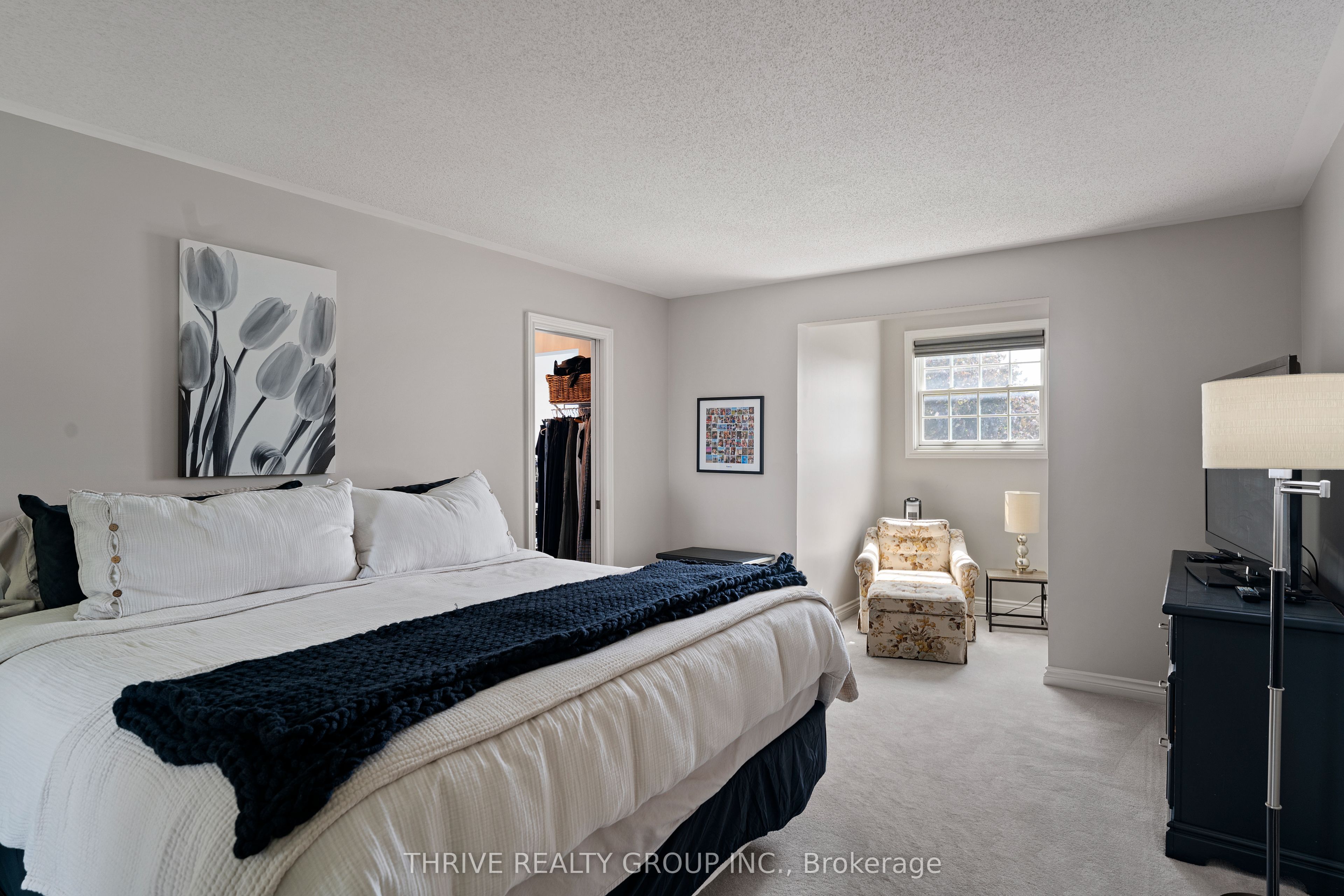 310 Huron Street W Property Photo 25