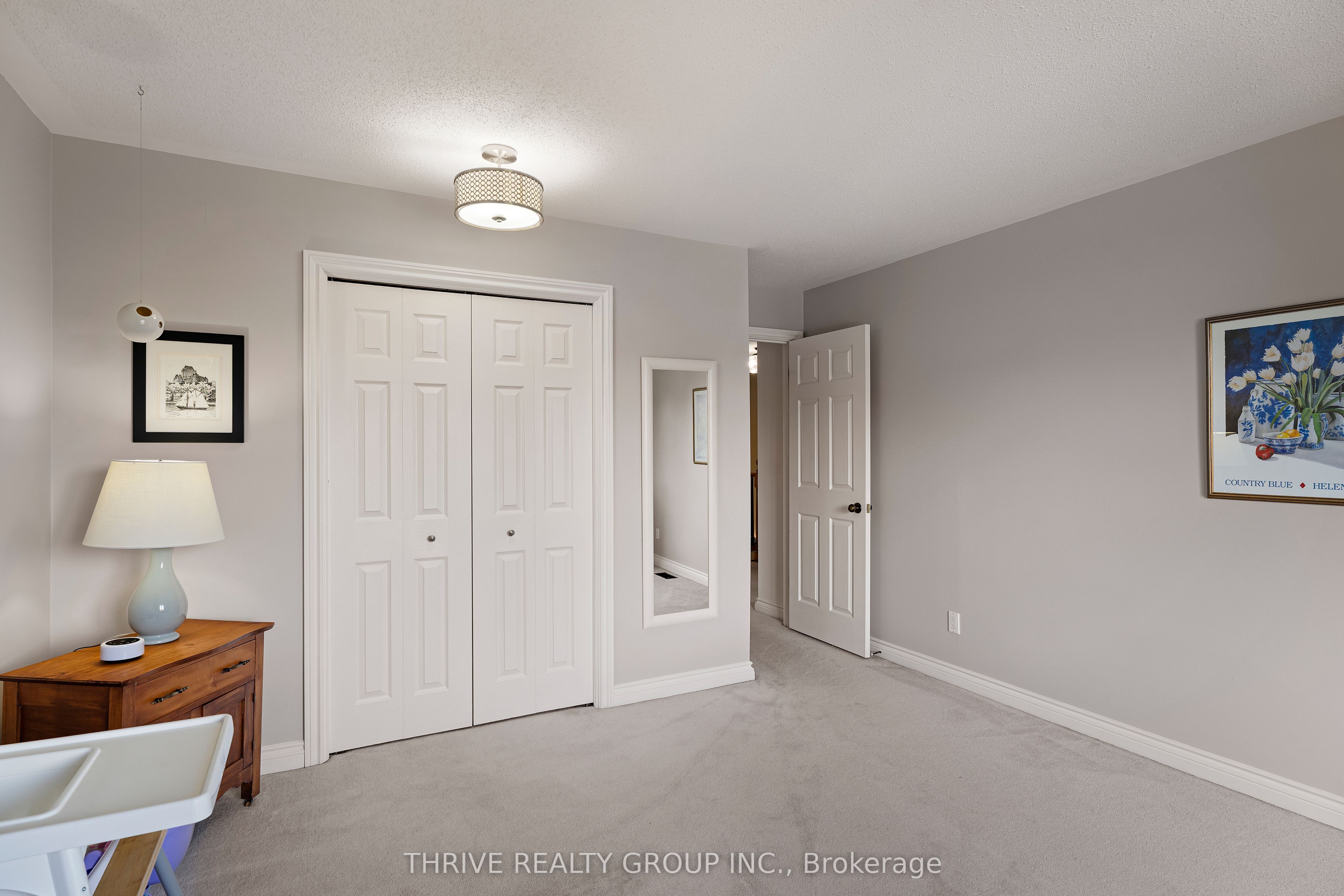 310 Huron Street W Property Photo 34