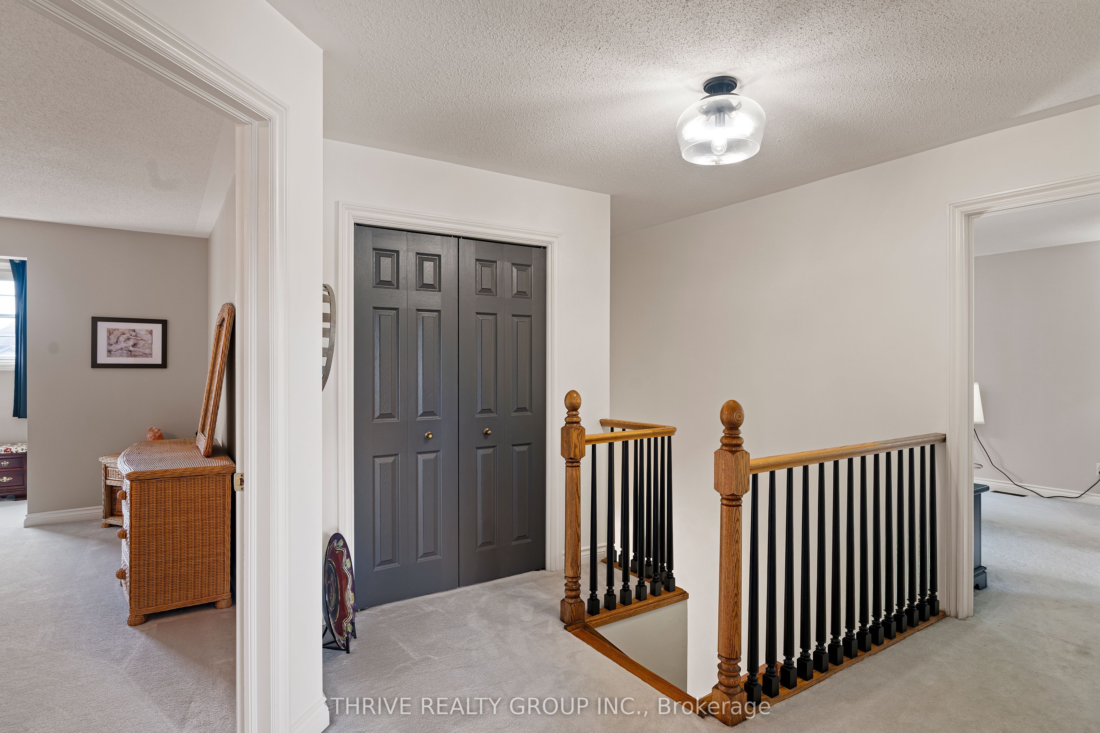 310 Huron Street W Property Photo 35