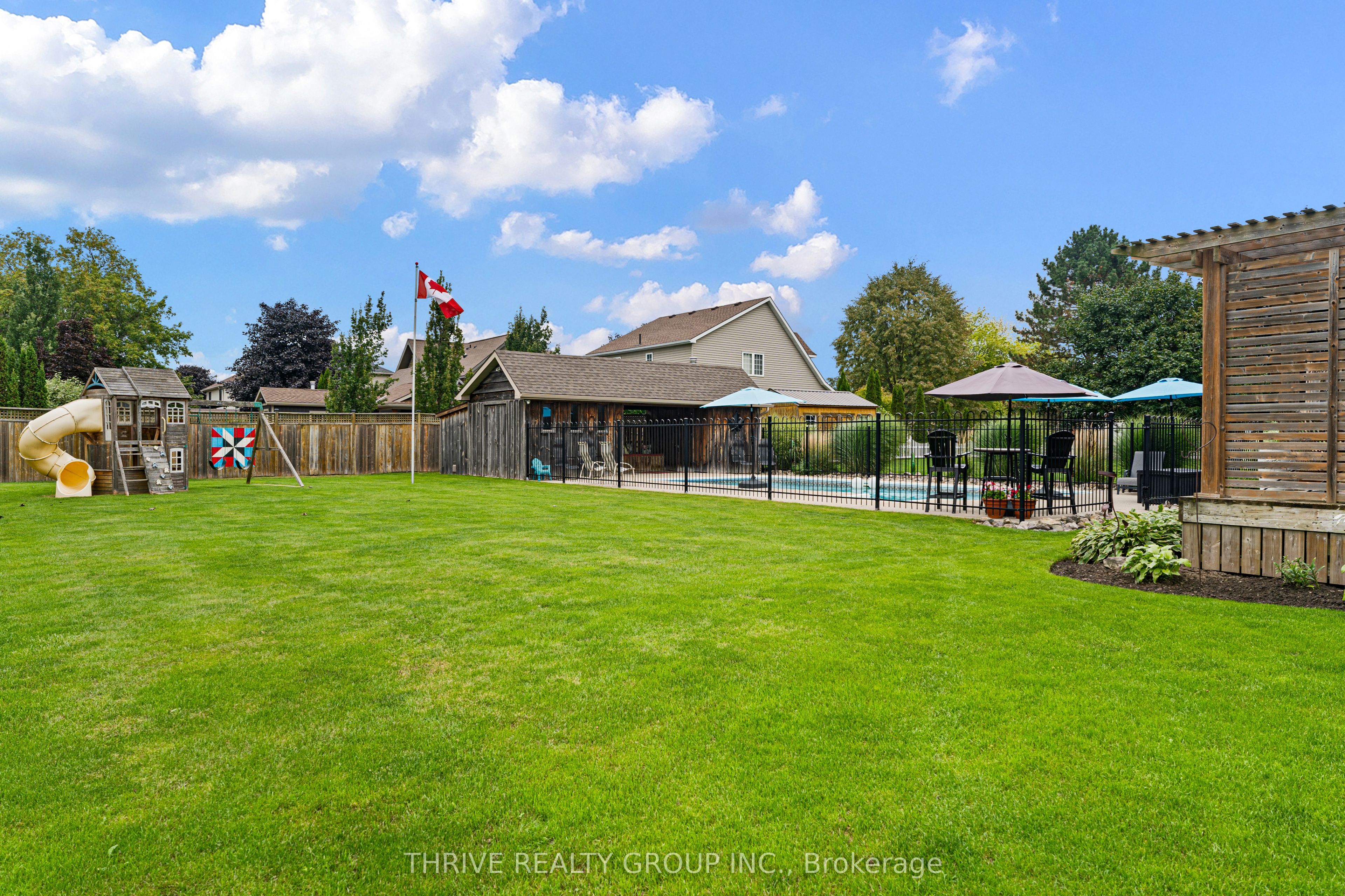 310 Huron Street W Property Photo 43