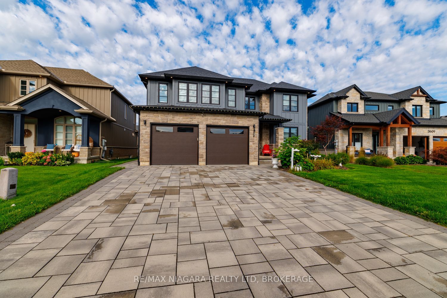 3603 CANFIELD Crescent Property Photo 1