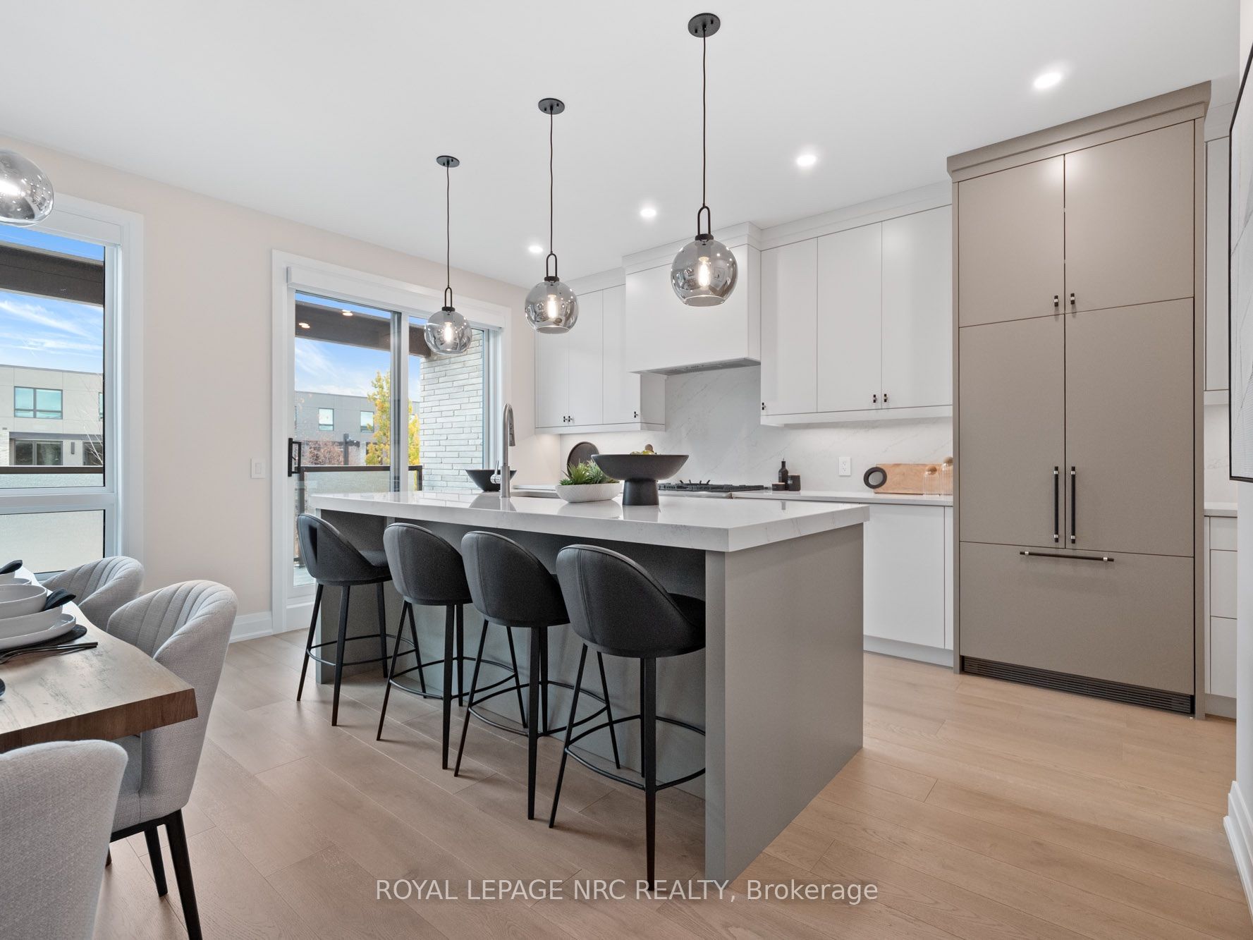 100 Moody Street Property Photo 13