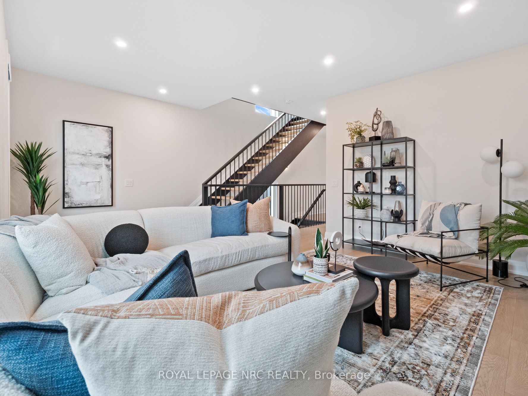 100 Moody Street Property Photo 29