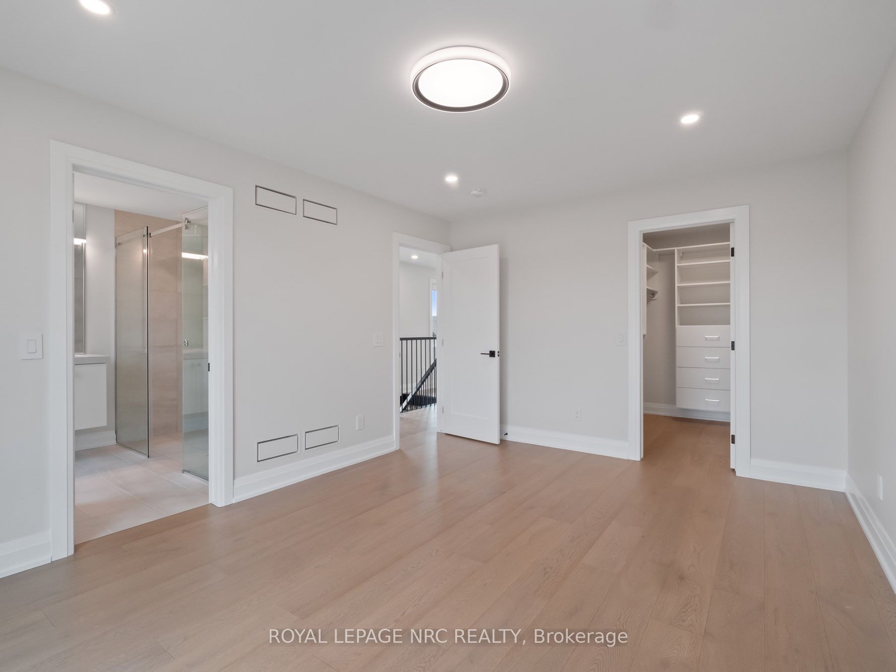 100 Moody Street Property Photo 38