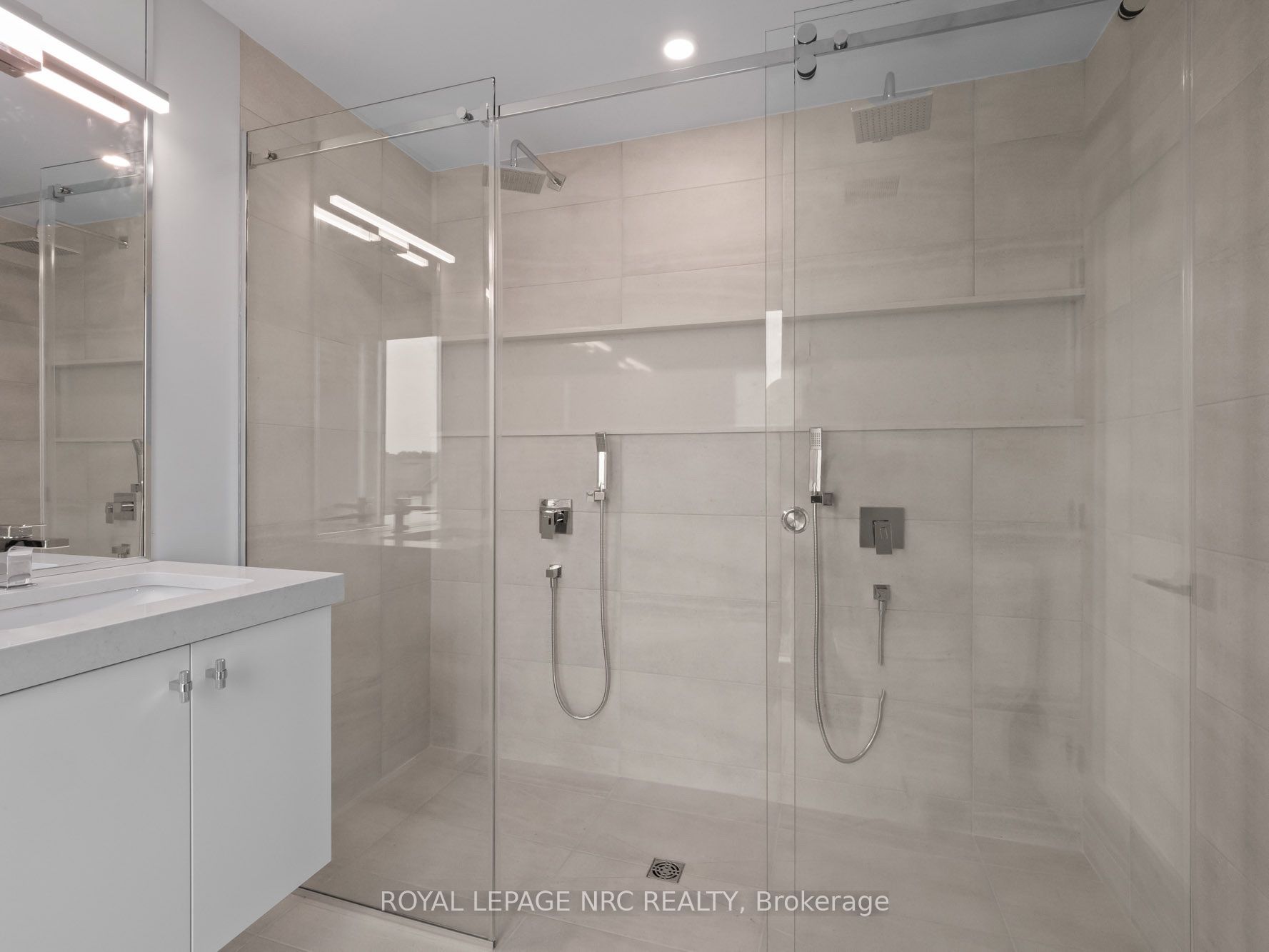 100 Moody Street Property Photo 41