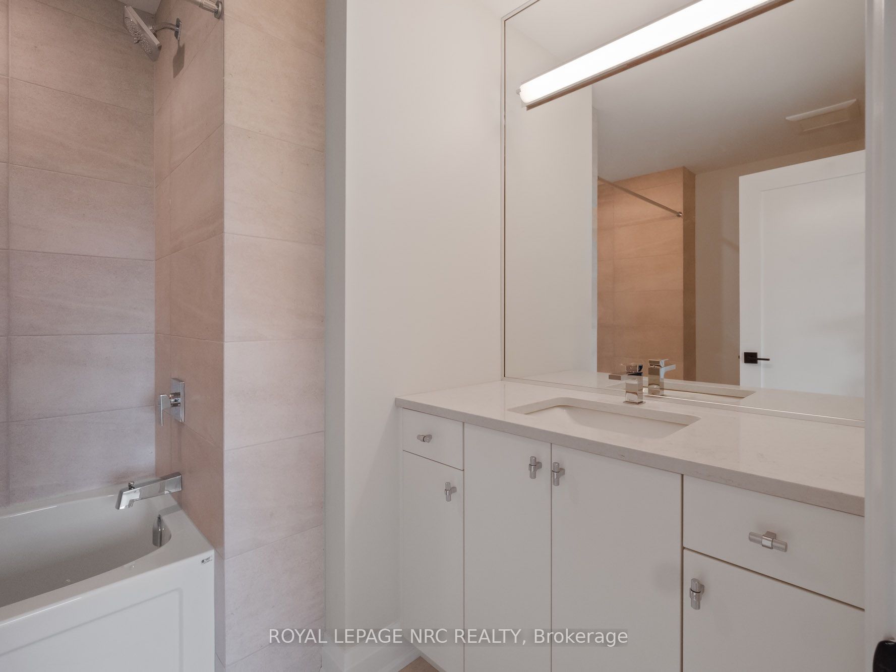100 Moody Street Property Photo 45