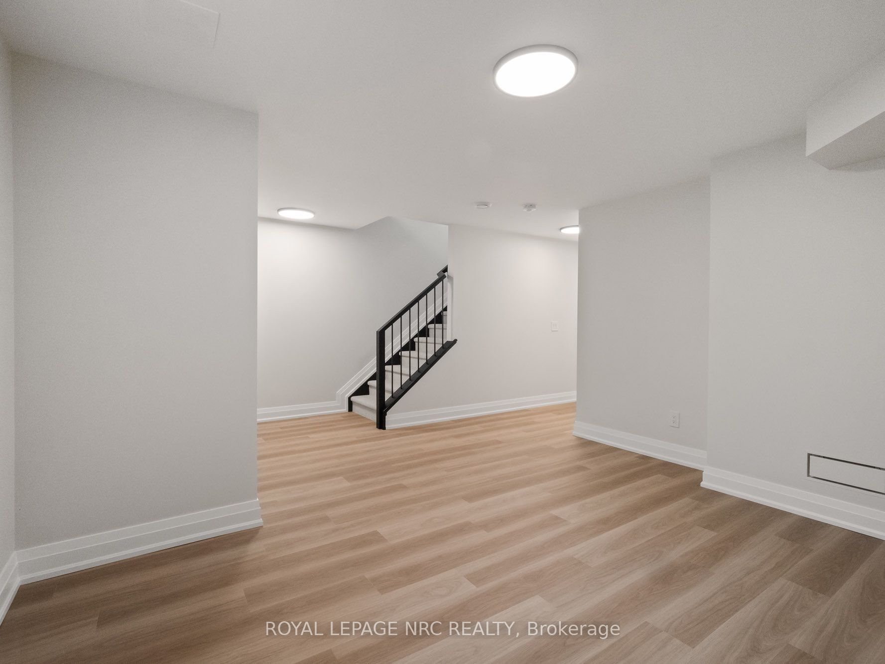 100 Moody Street Property Photo 47