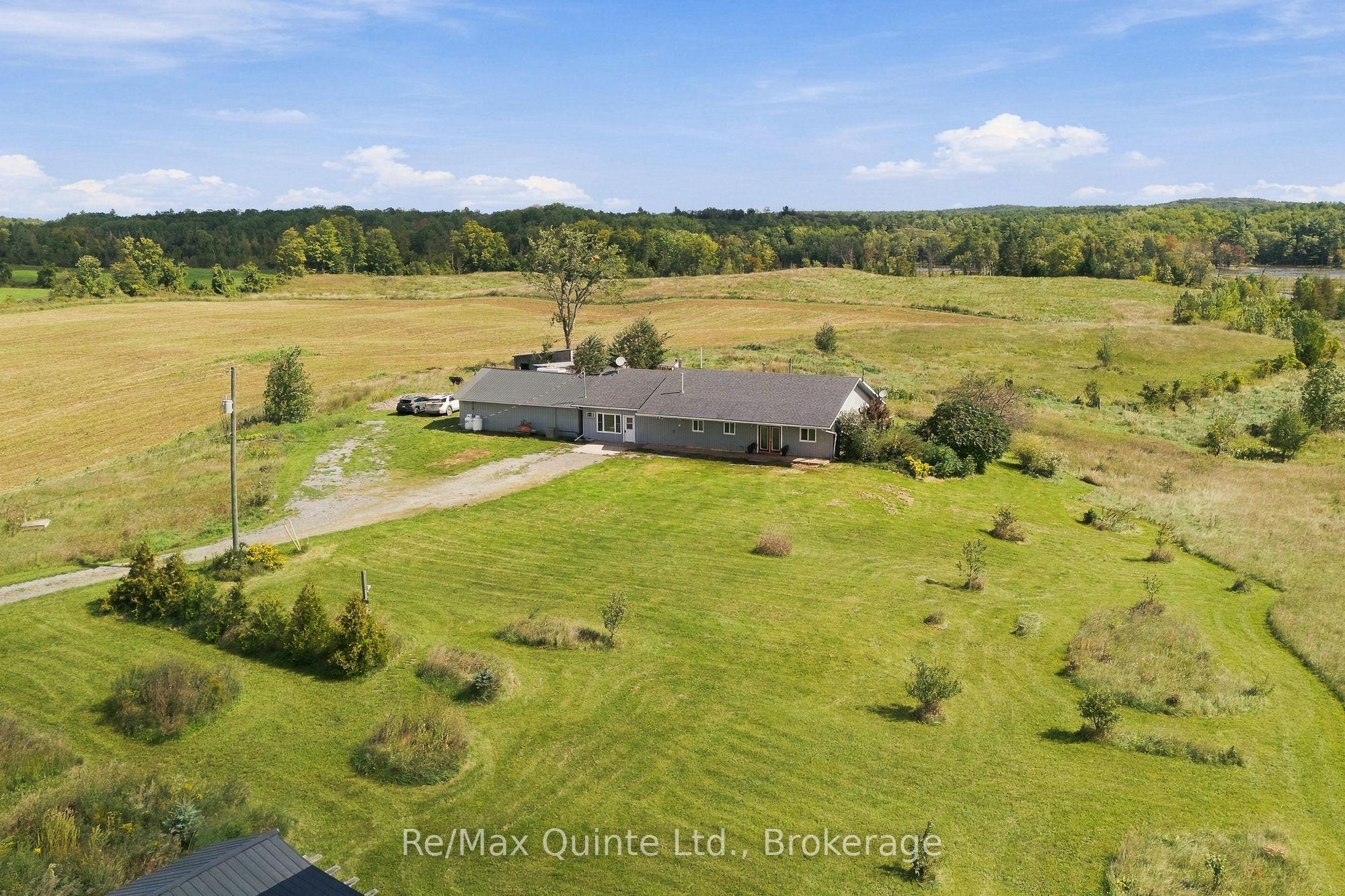 1128 Island Road Property Photo 4