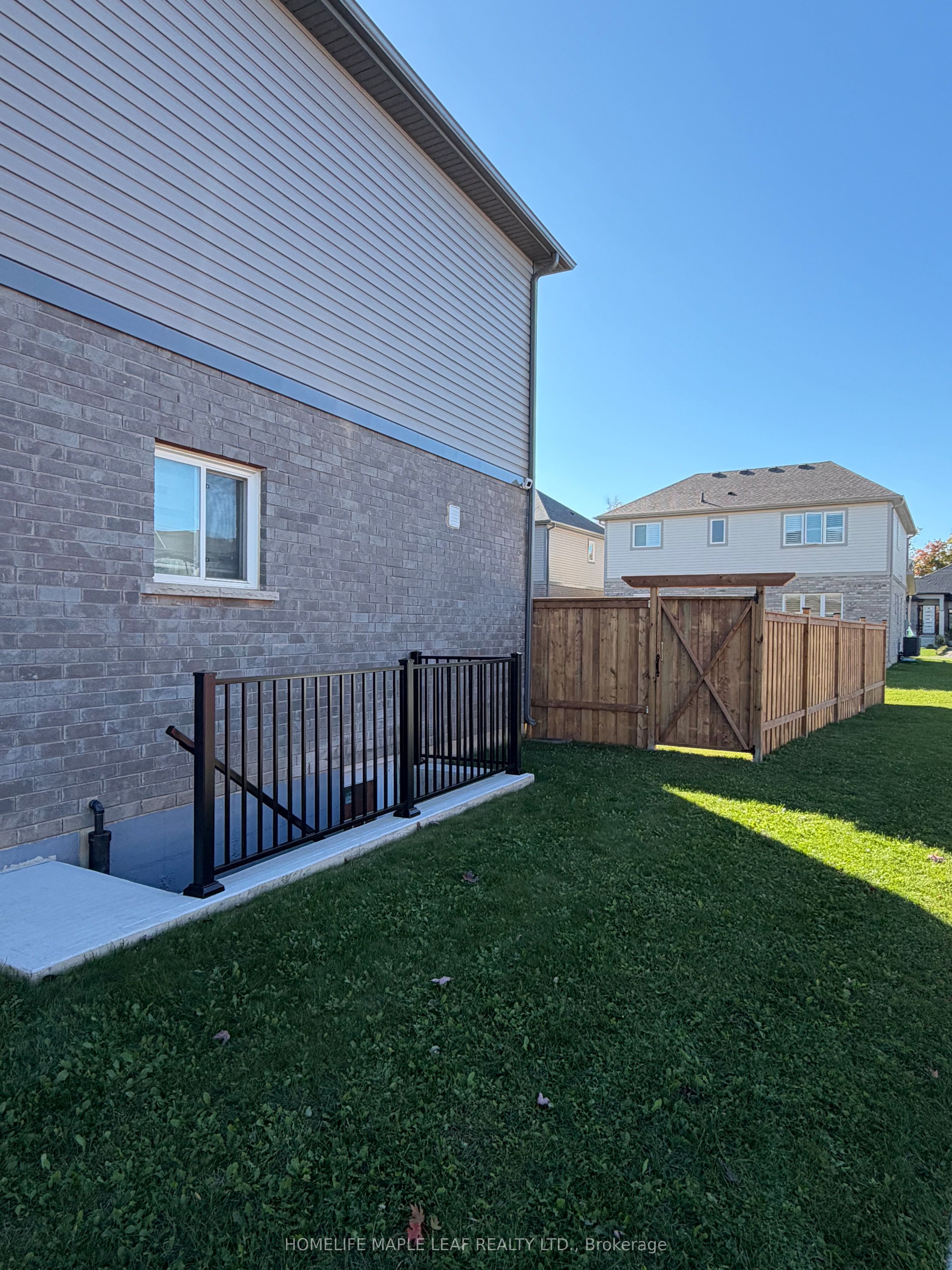 141 Crow Street Property Photo 47