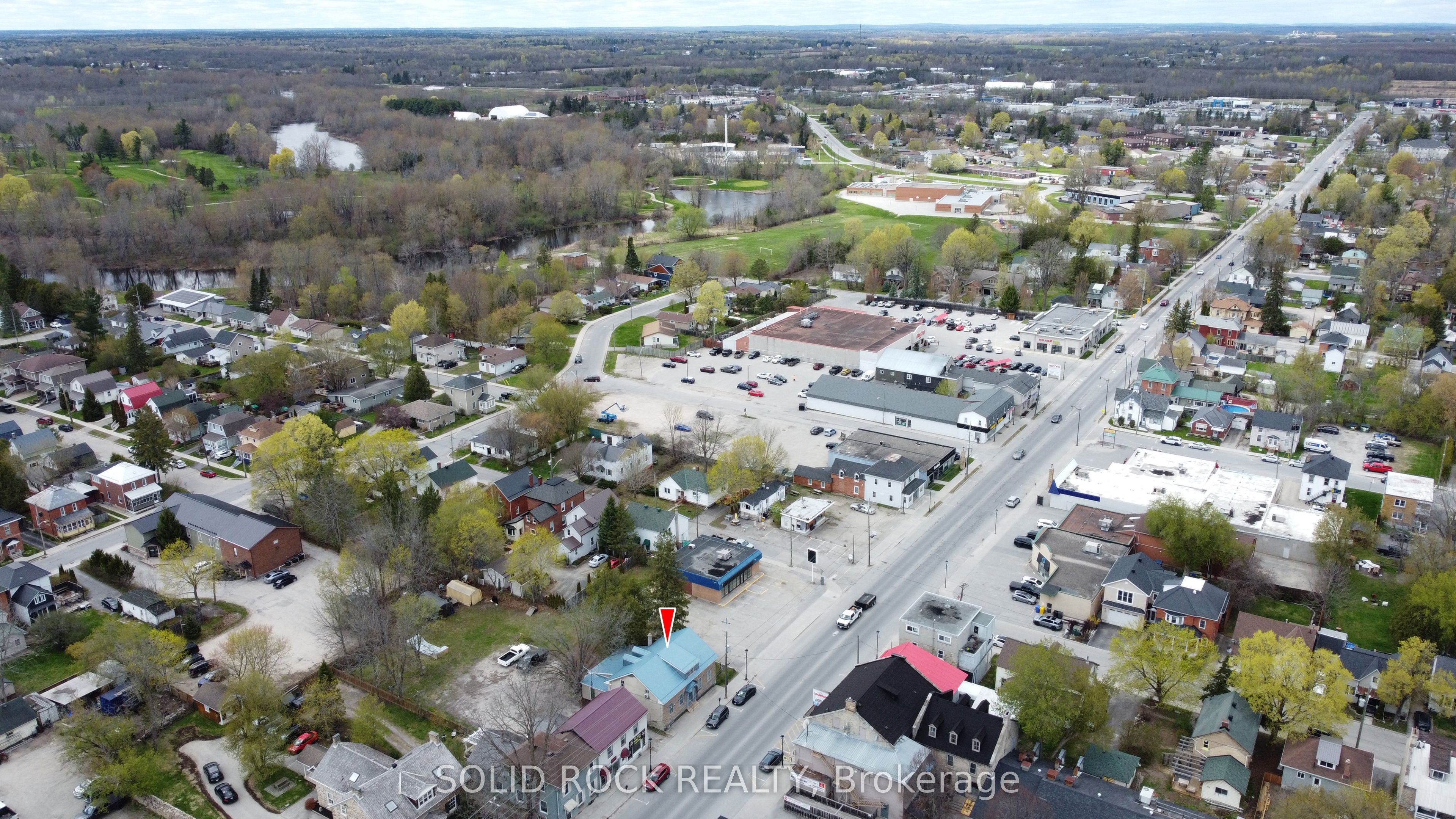 28 Wilson Street W Property Photo 23