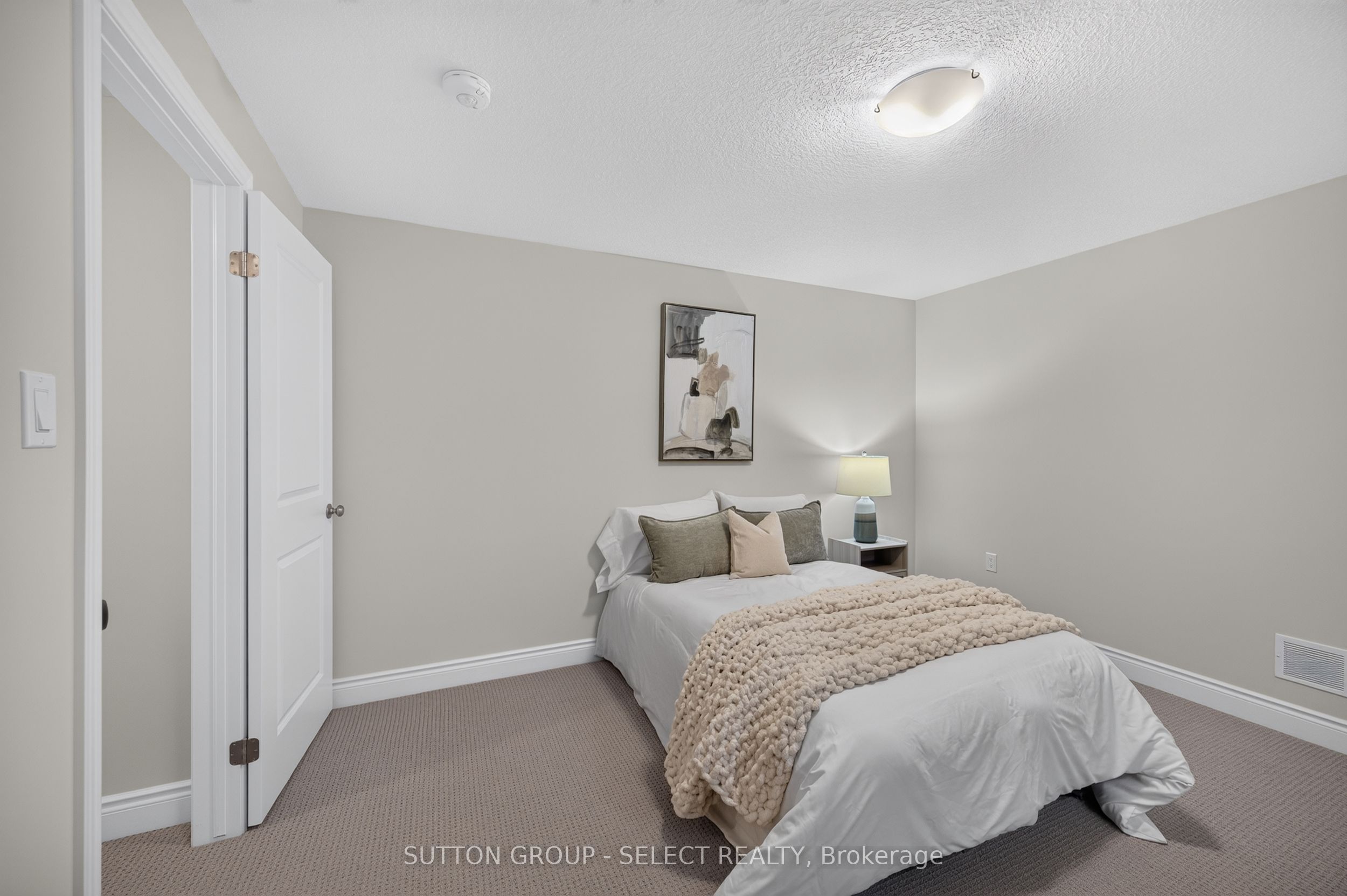 7 Violet Court Property Photo 24