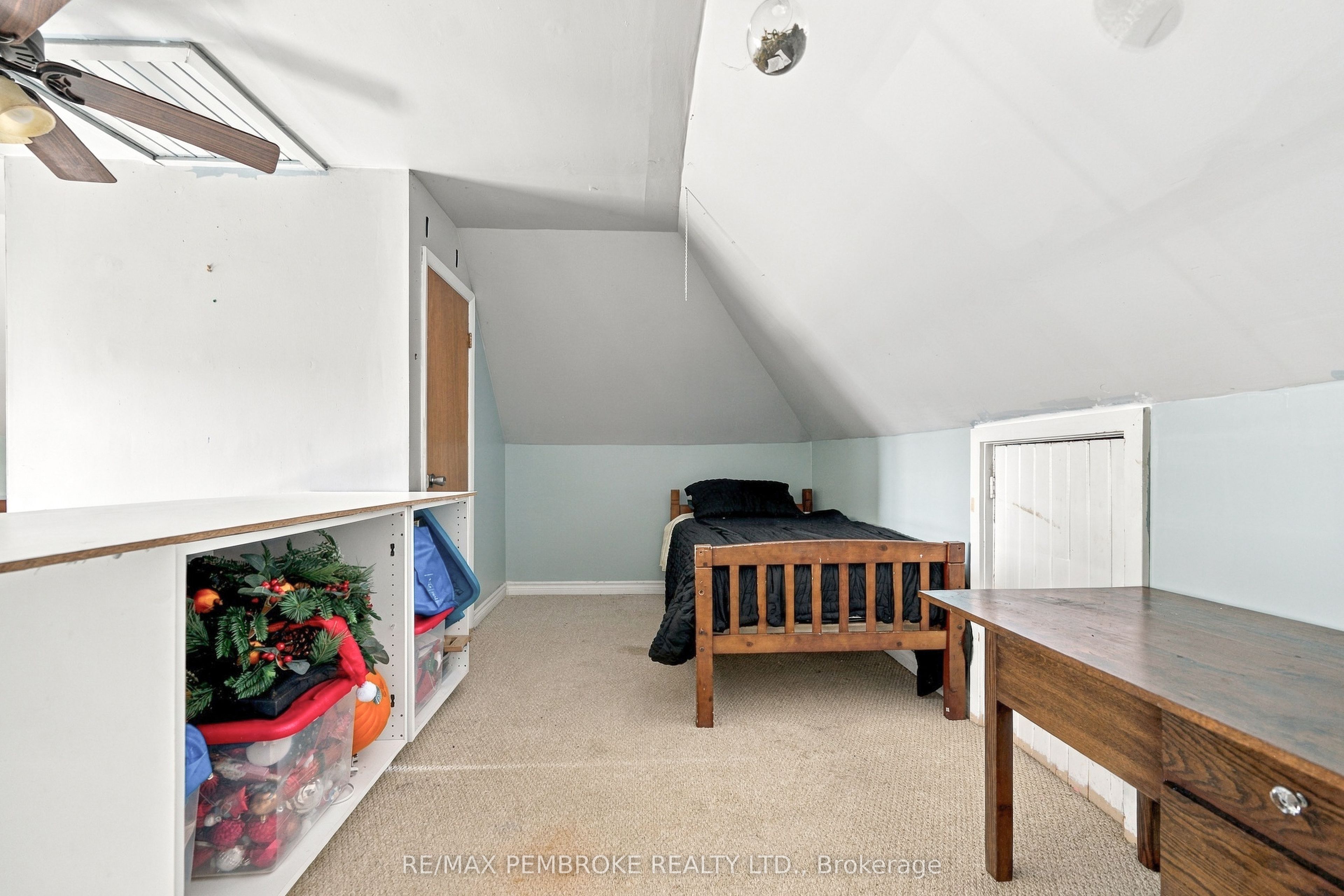 296 First Avenue N Property Photo 39