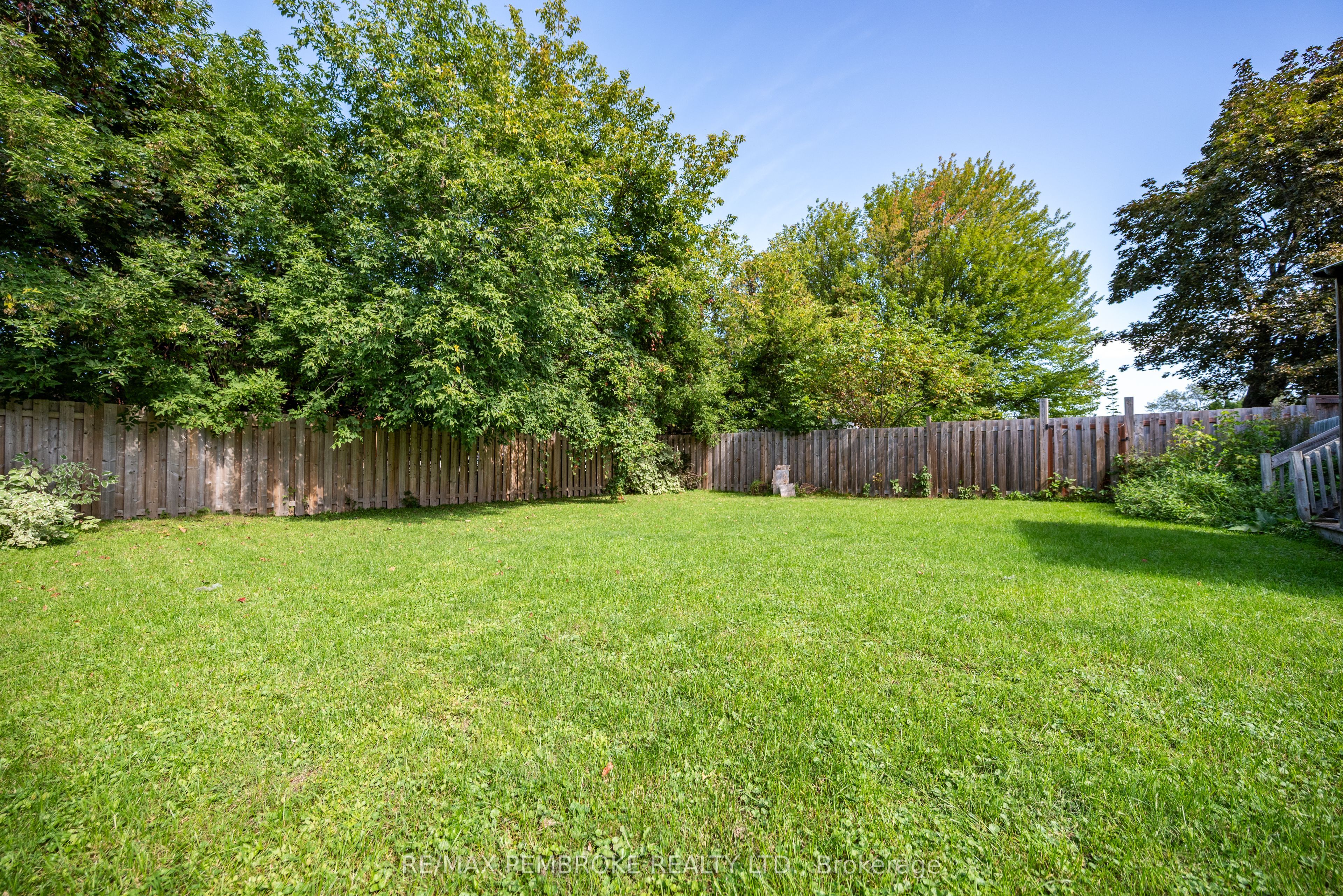 296 First Avenue N Property Photo 45