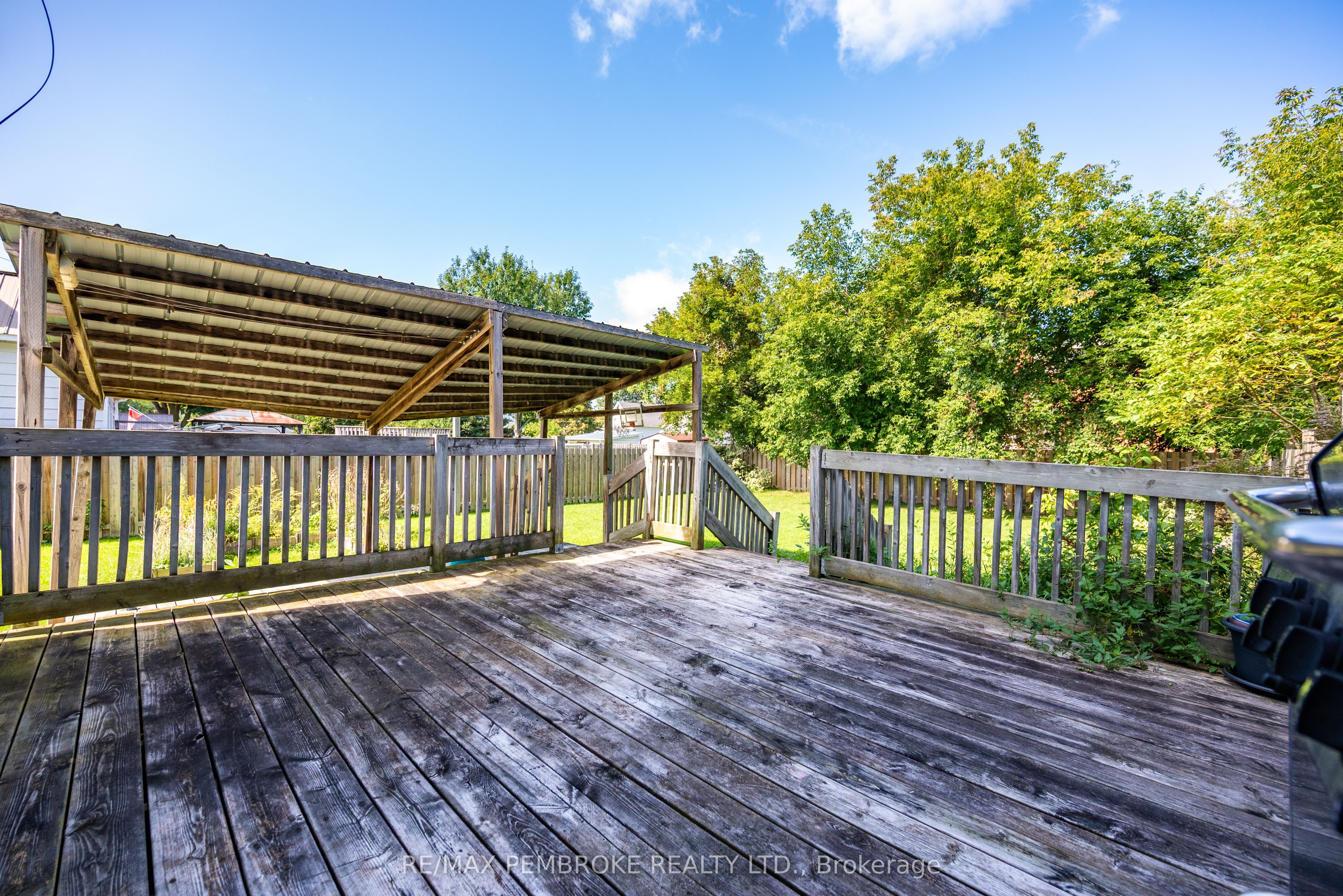 296 First Avenue N Property Photo 48