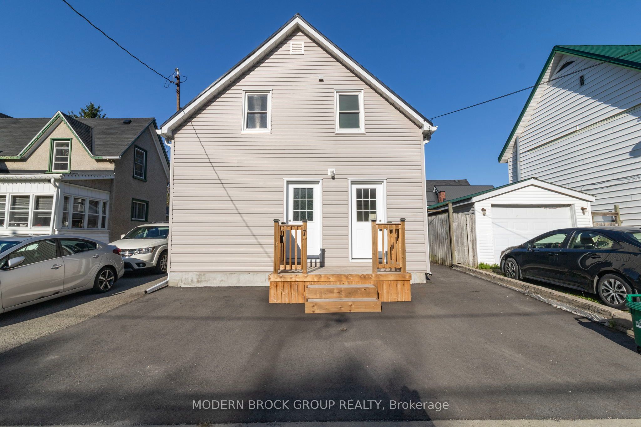 7 Elm Street Property Photo 1