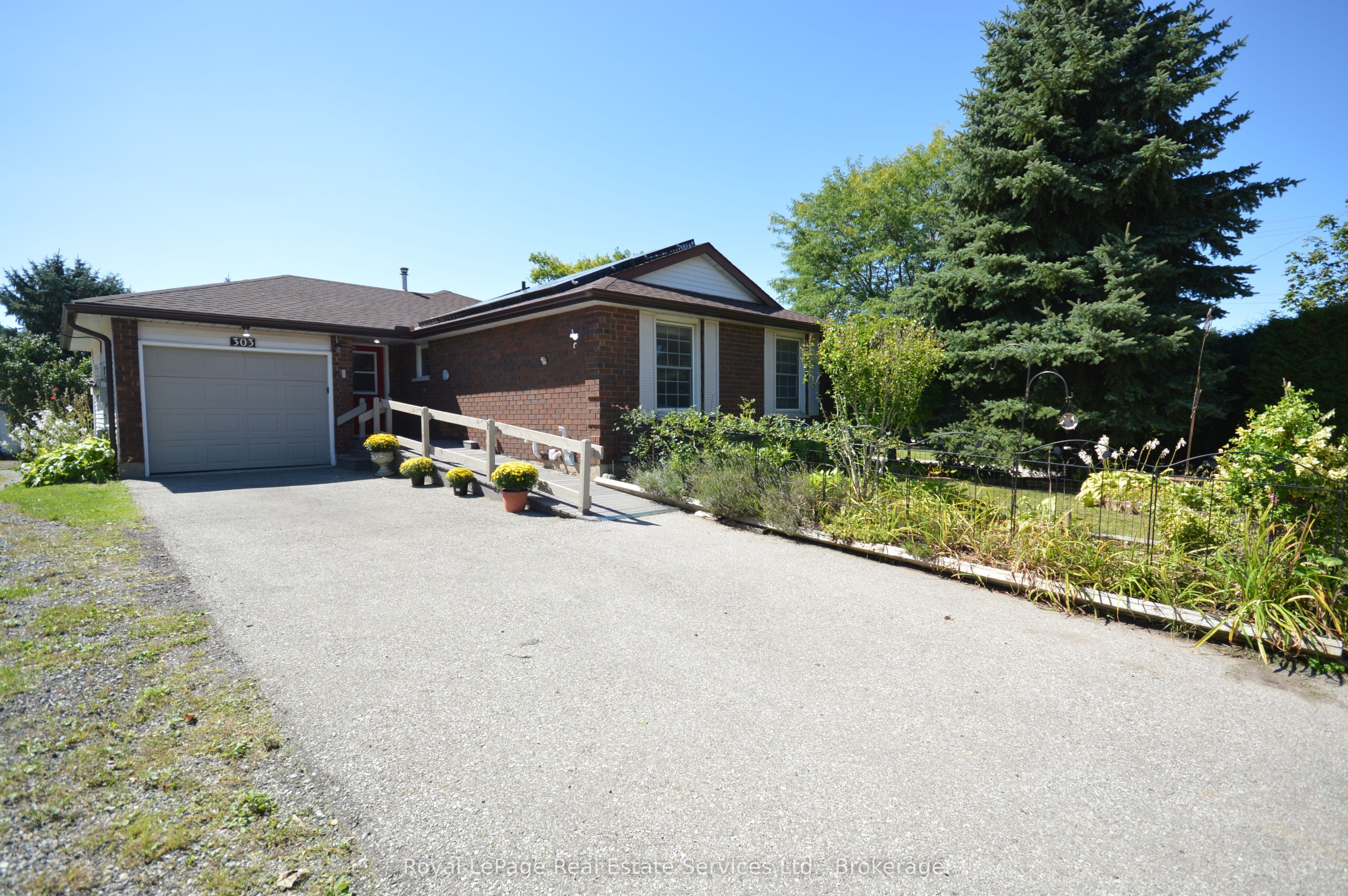 303 Grand Ridge Drive Property Photo 1