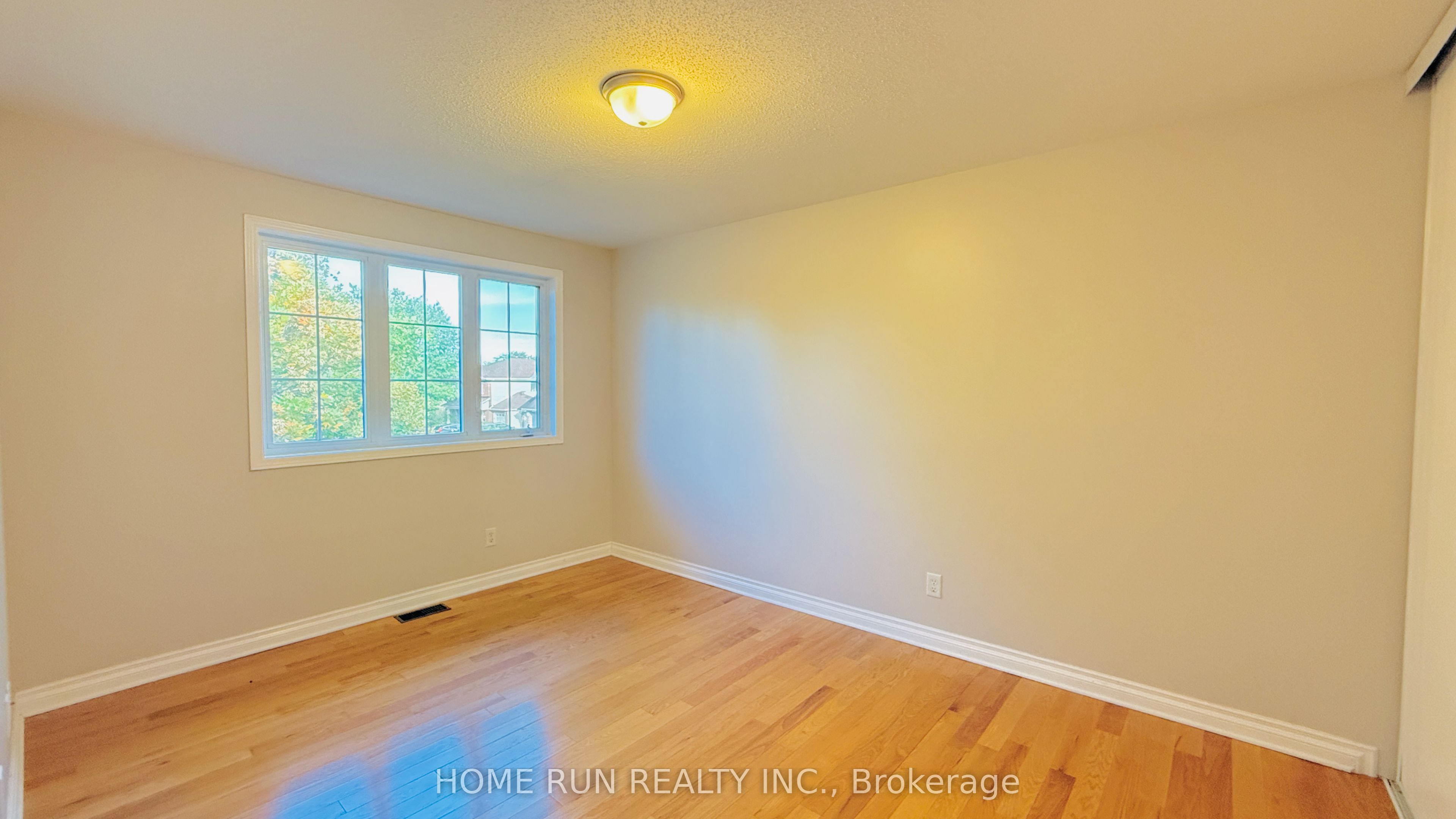 41 Brechin Crescent Property Photo 14