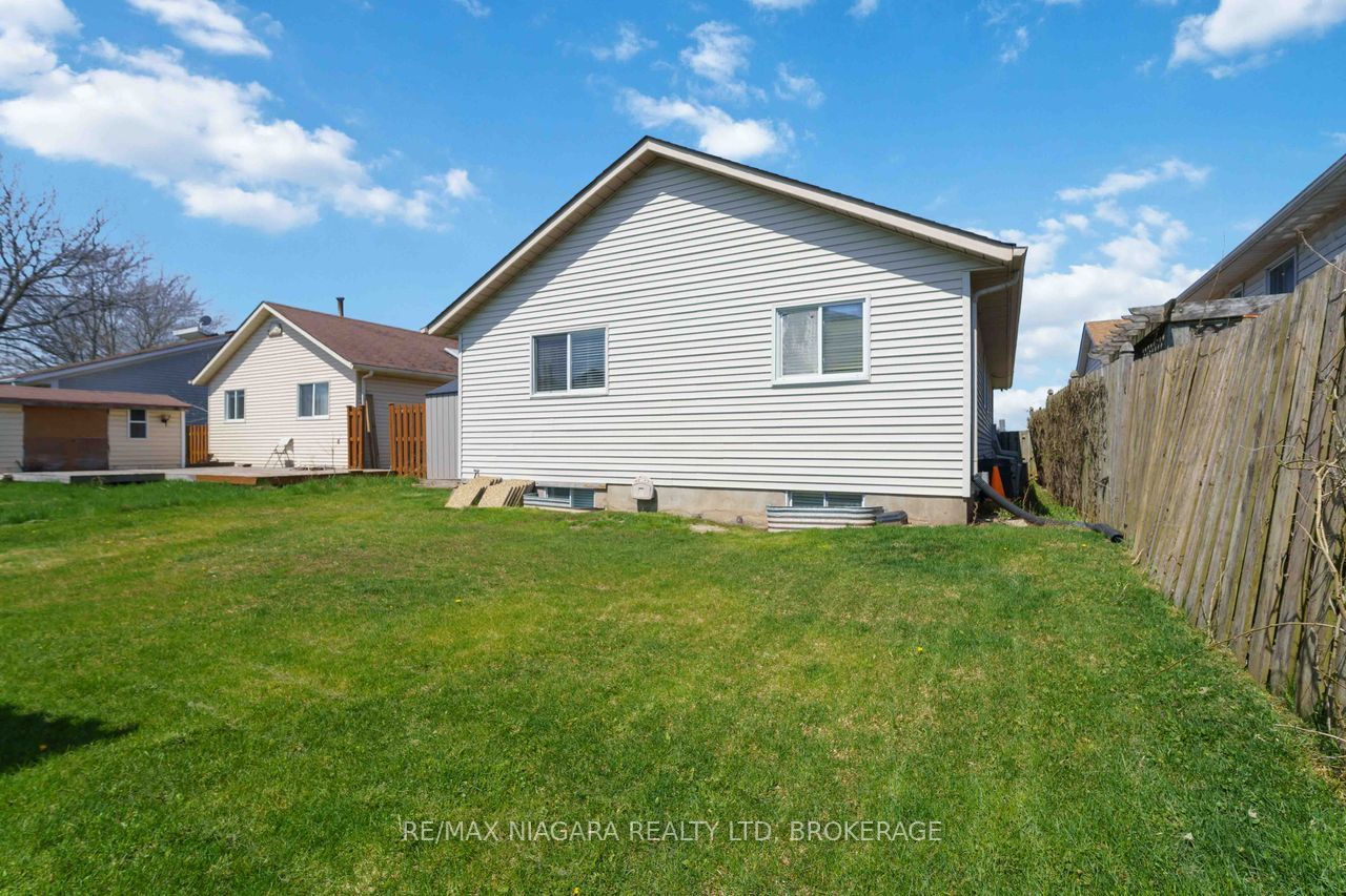 41 Eastwood Drive Property Photo 40