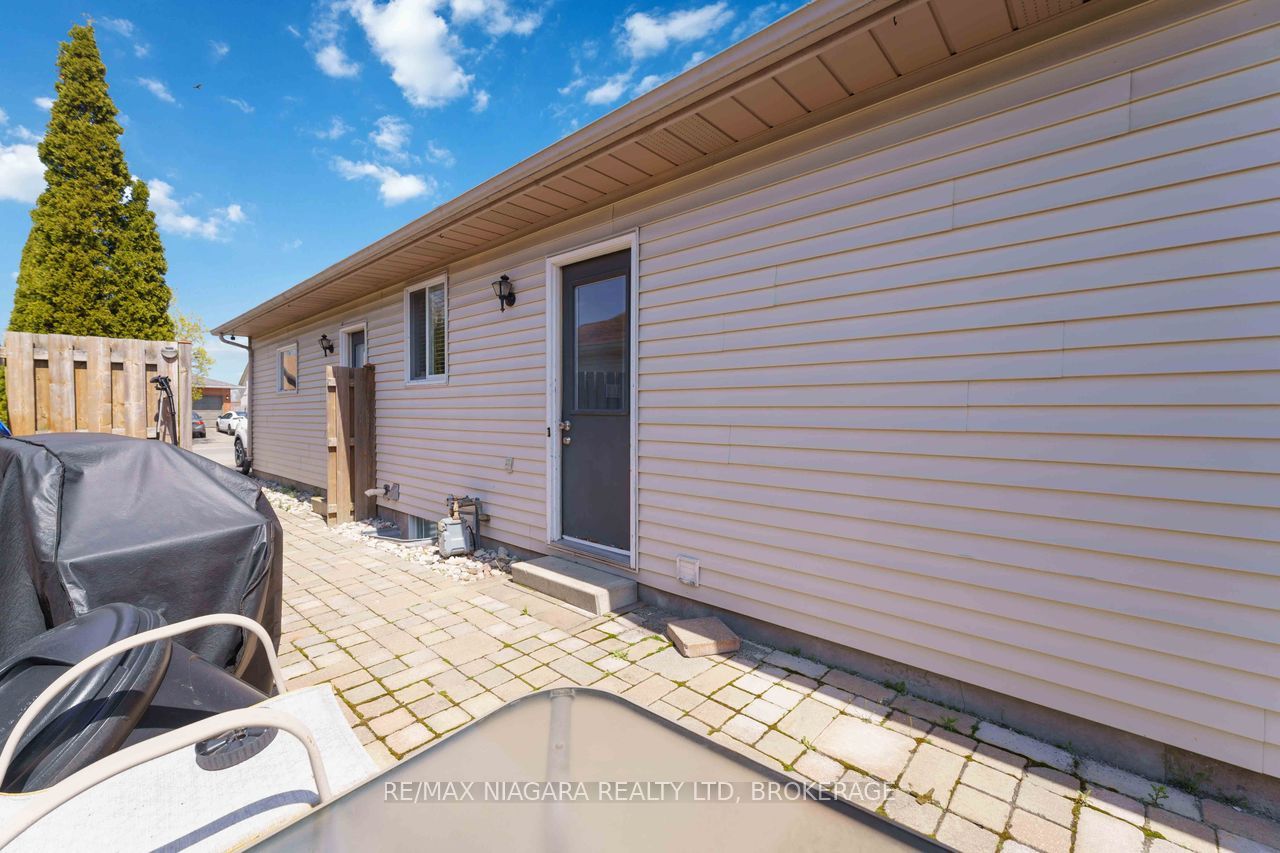 41 Eastwood Drive Property Photo 42