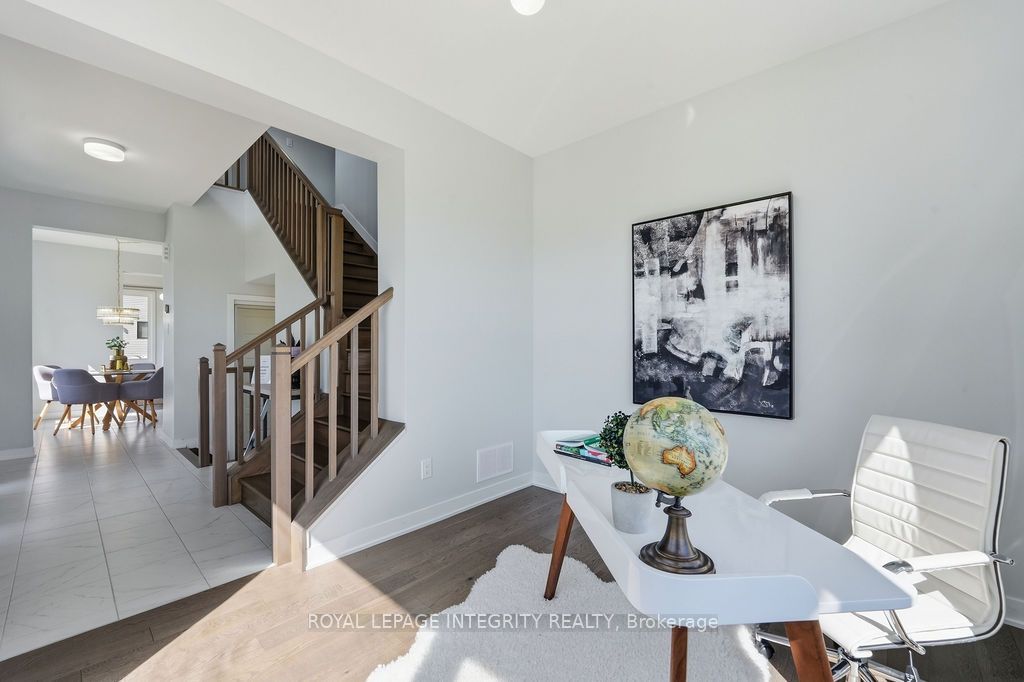 660 Fenwick Way Property Photo 9