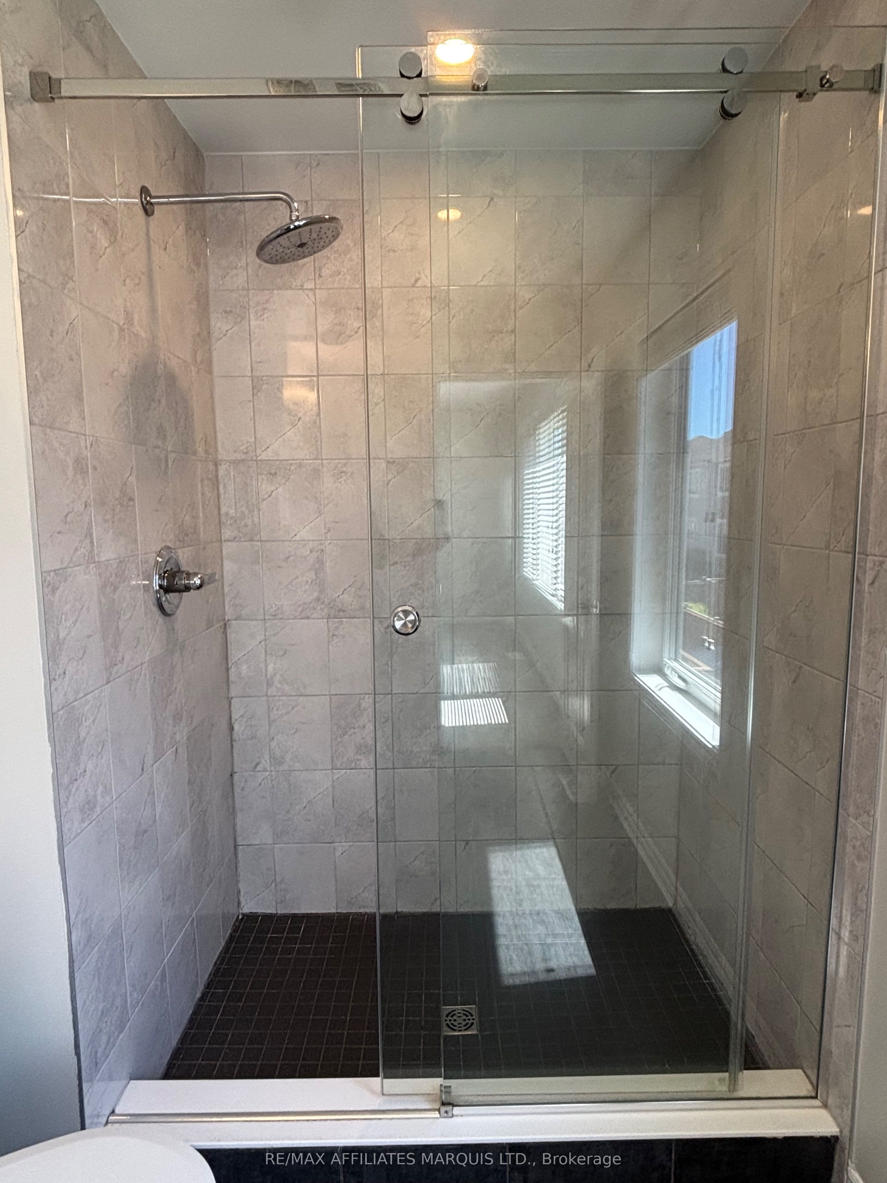 526 Sturnidae Street Property Photo 23