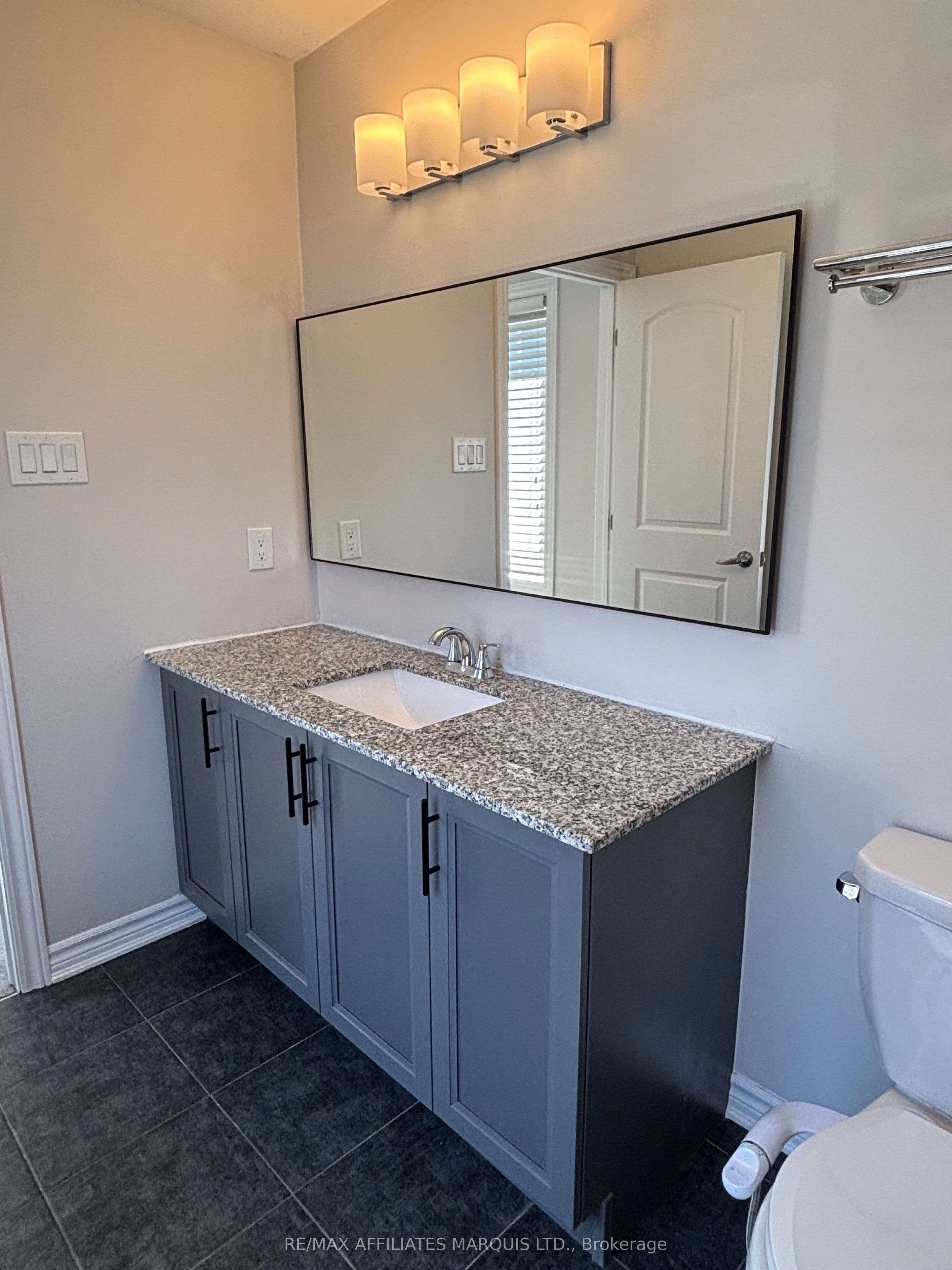 526 Sturnidae Street Property Photo 24