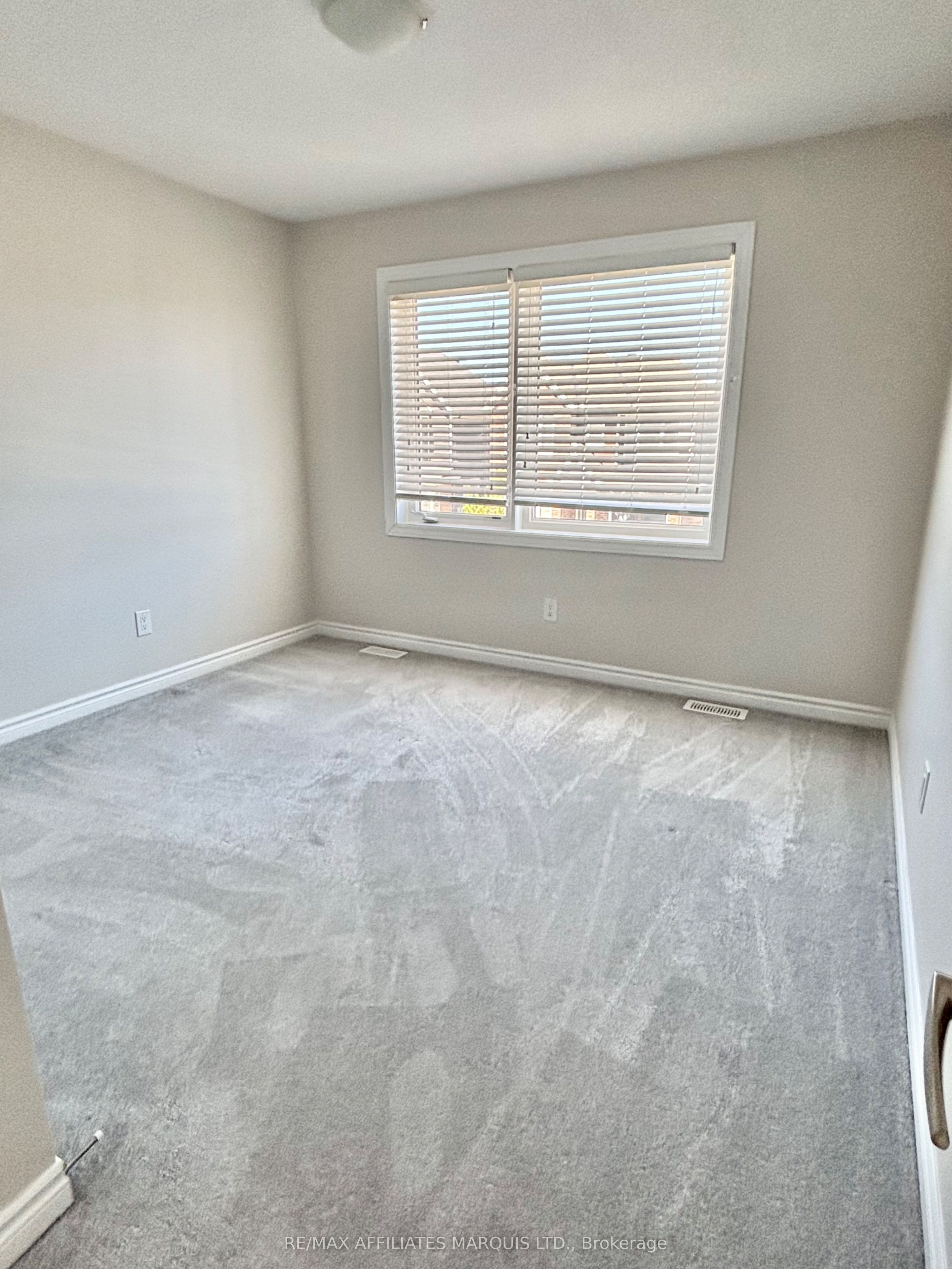526 Sturnidae Street Property Photo 29