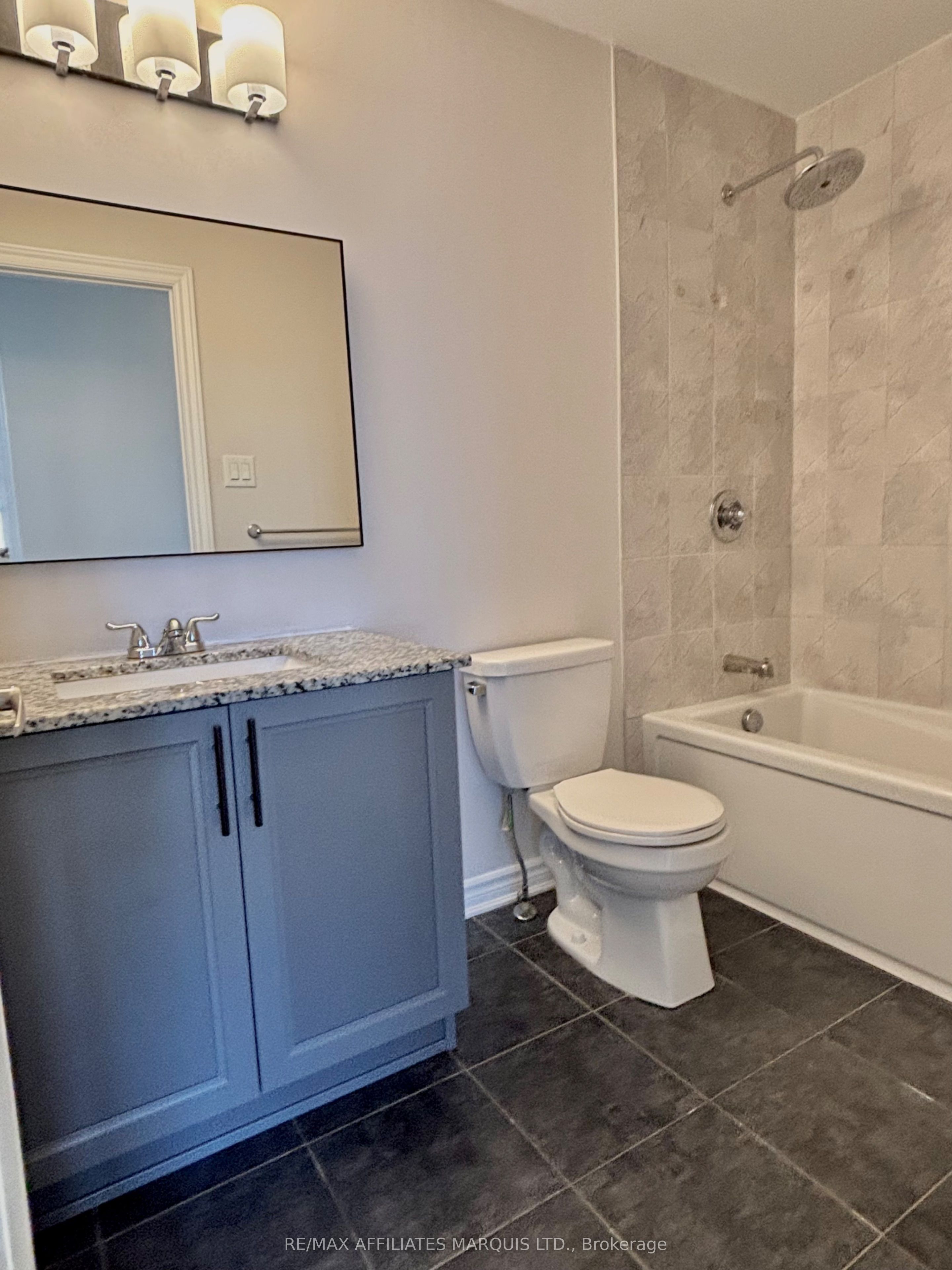 526 Sturnidae Street Property Photo 32