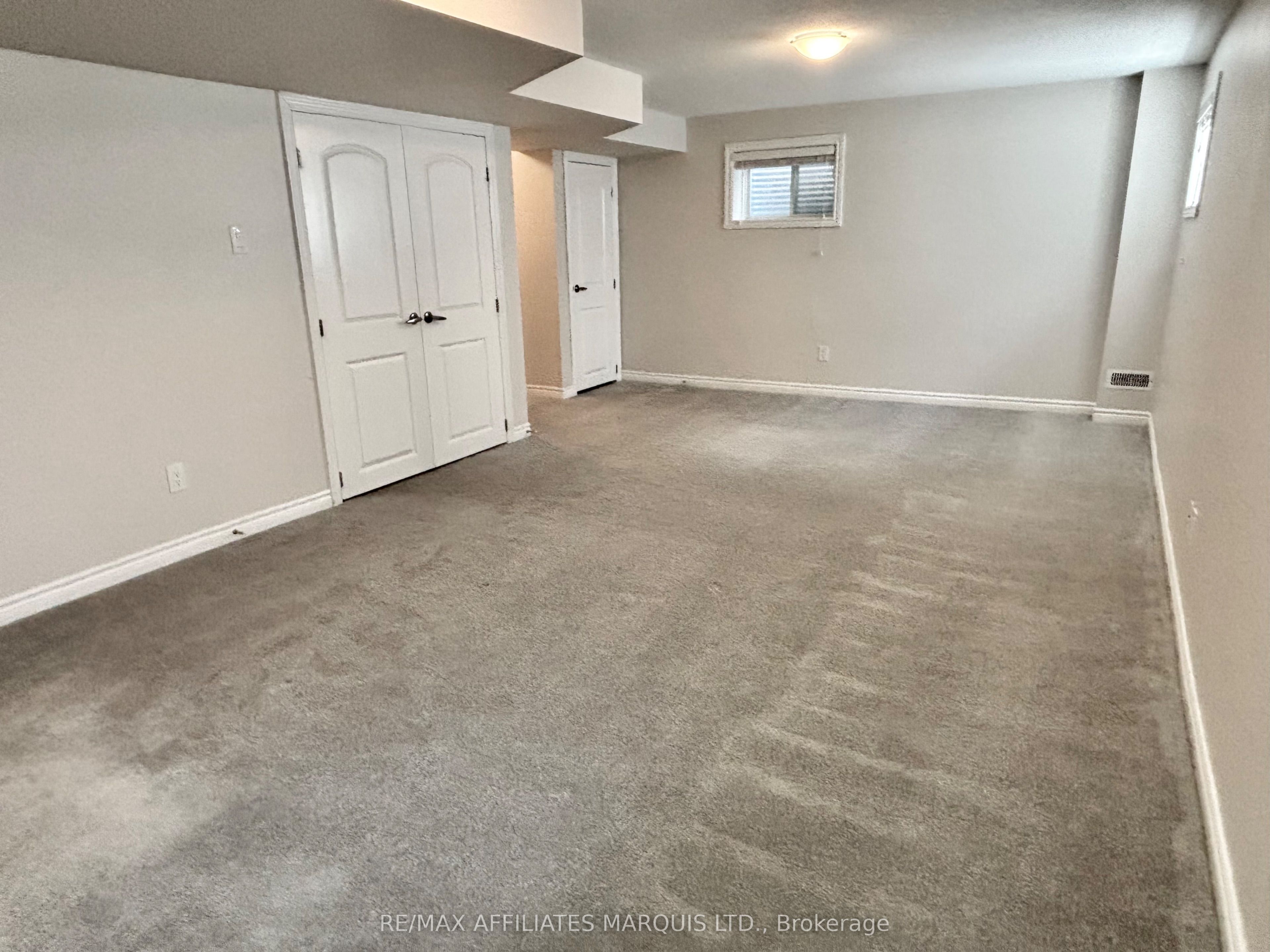 526 Sturnidae Street Property Photo 36