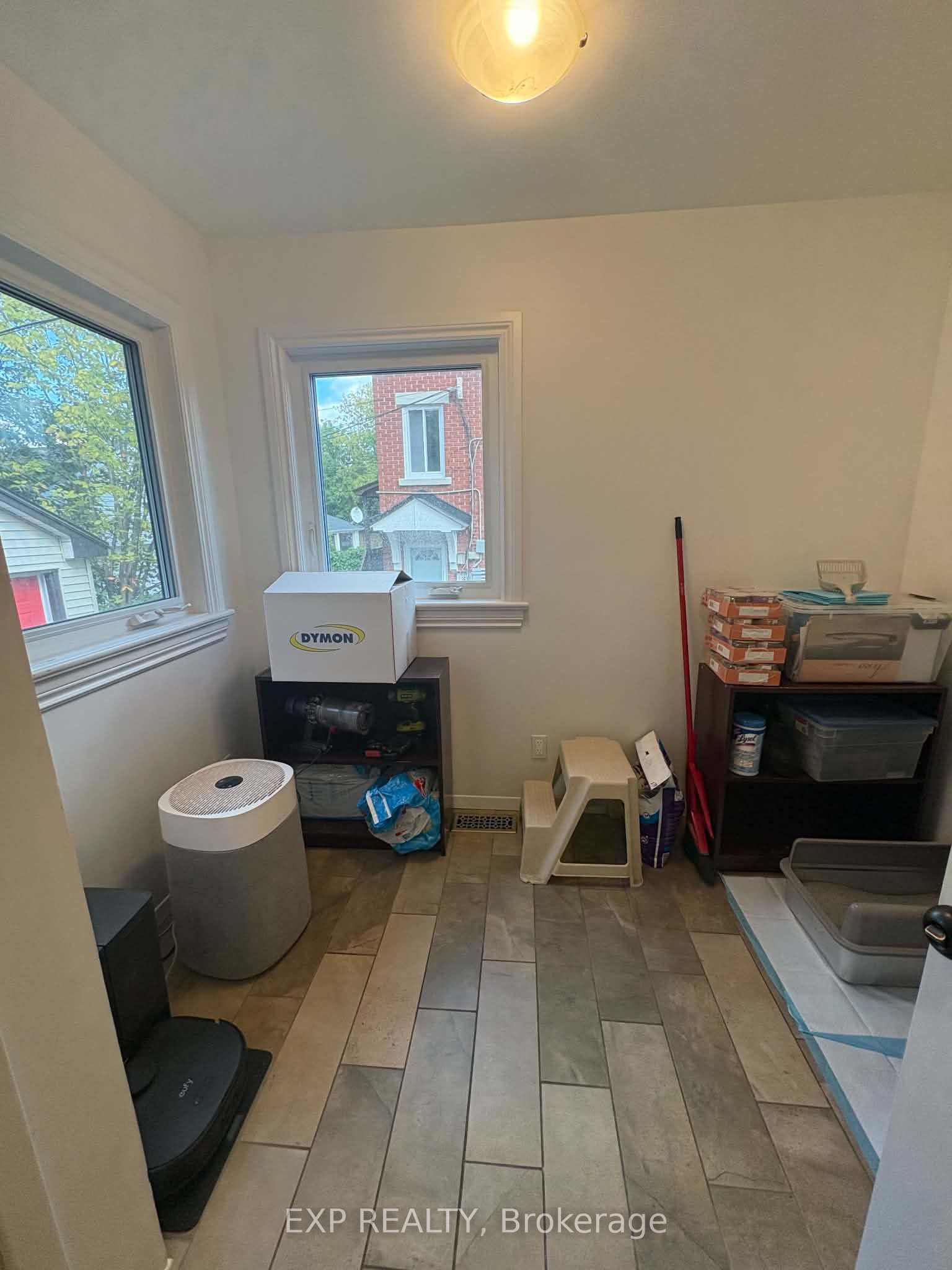 105 Donald Street Property Photo 7