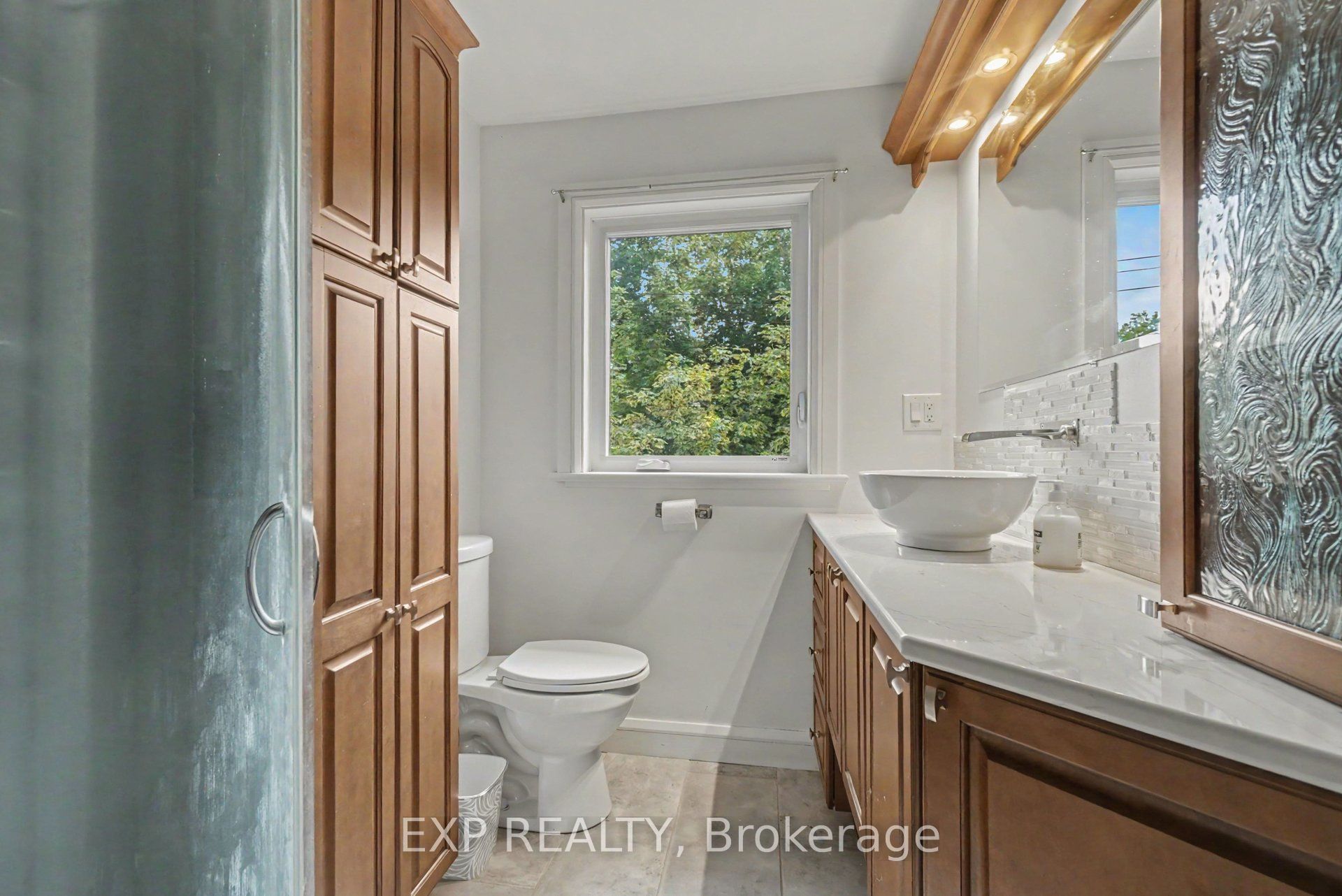 105 Donald Street Property Photo 11