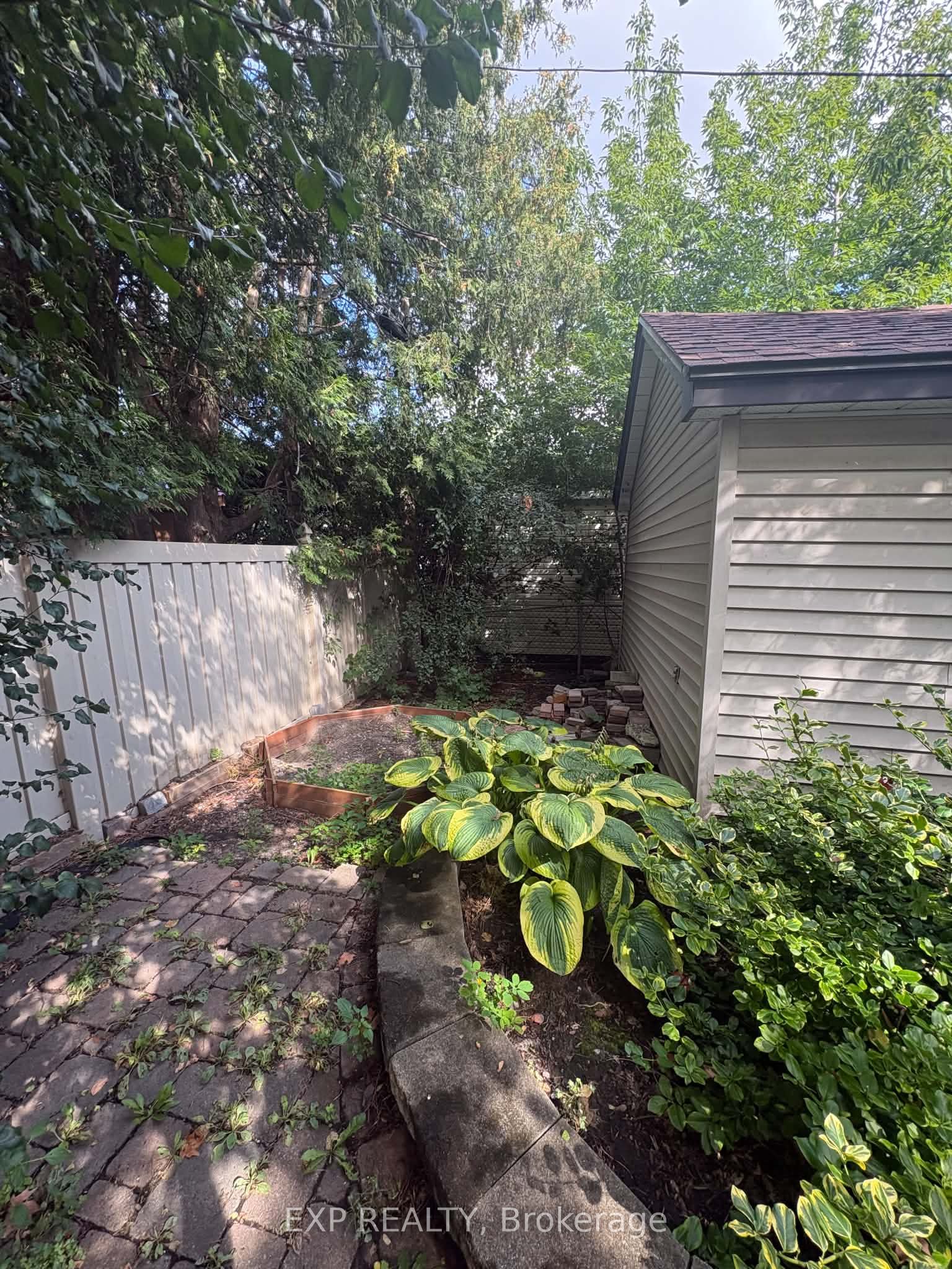 105 Donald Street Property Photo 20