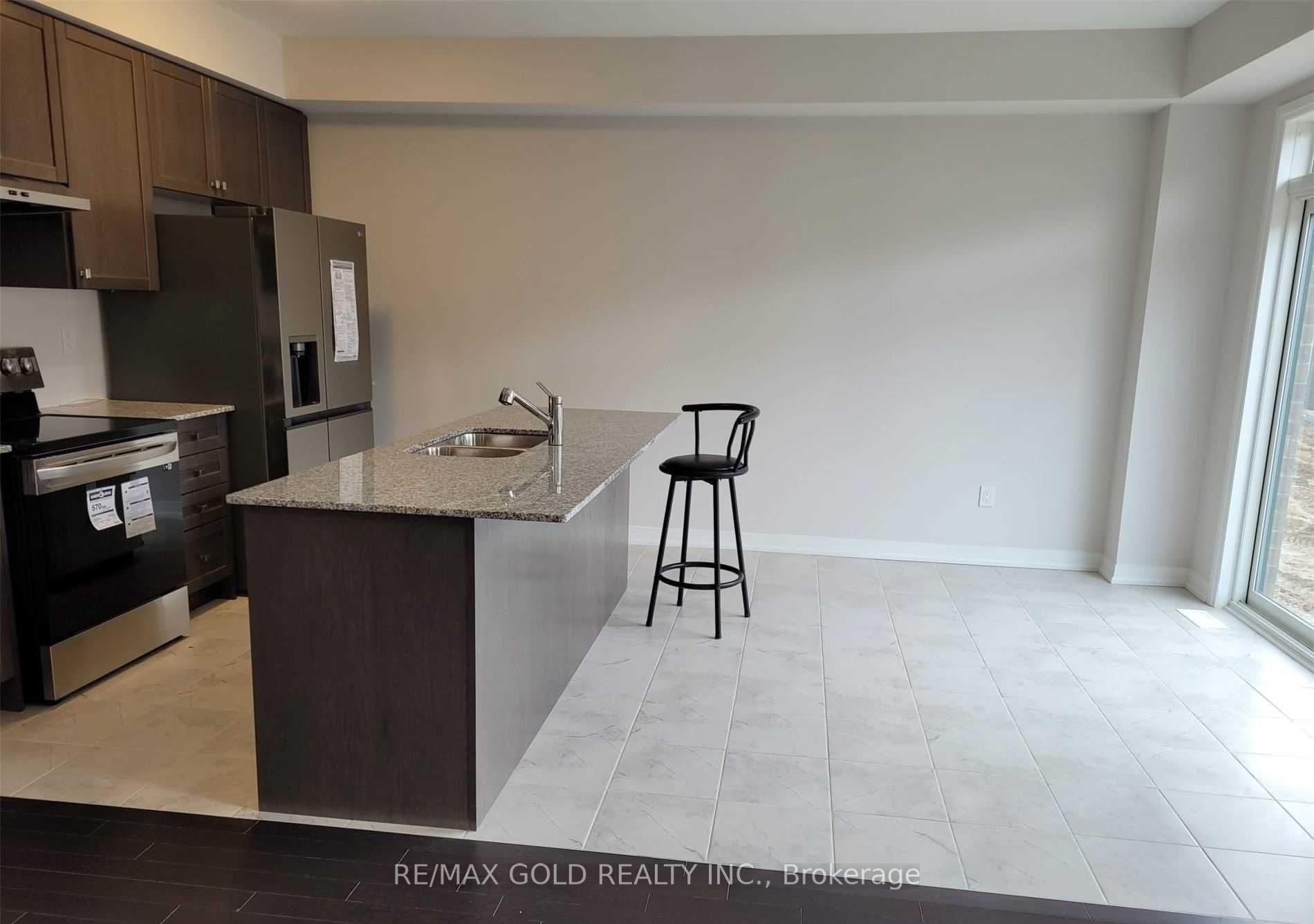 28 Weylie Street Property Photo 5