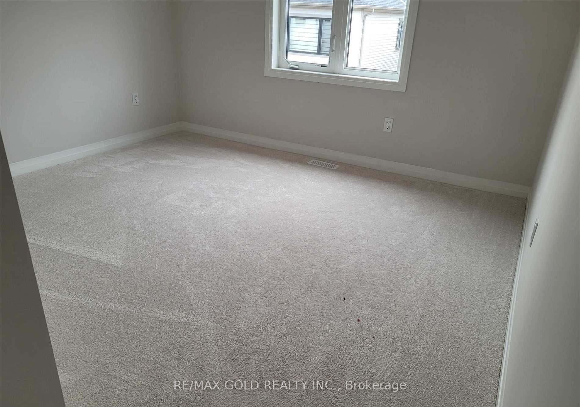 28 Weylie Street Property Photo 9
