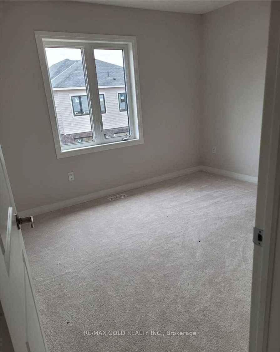 28 Weylie Street Property Photo 12