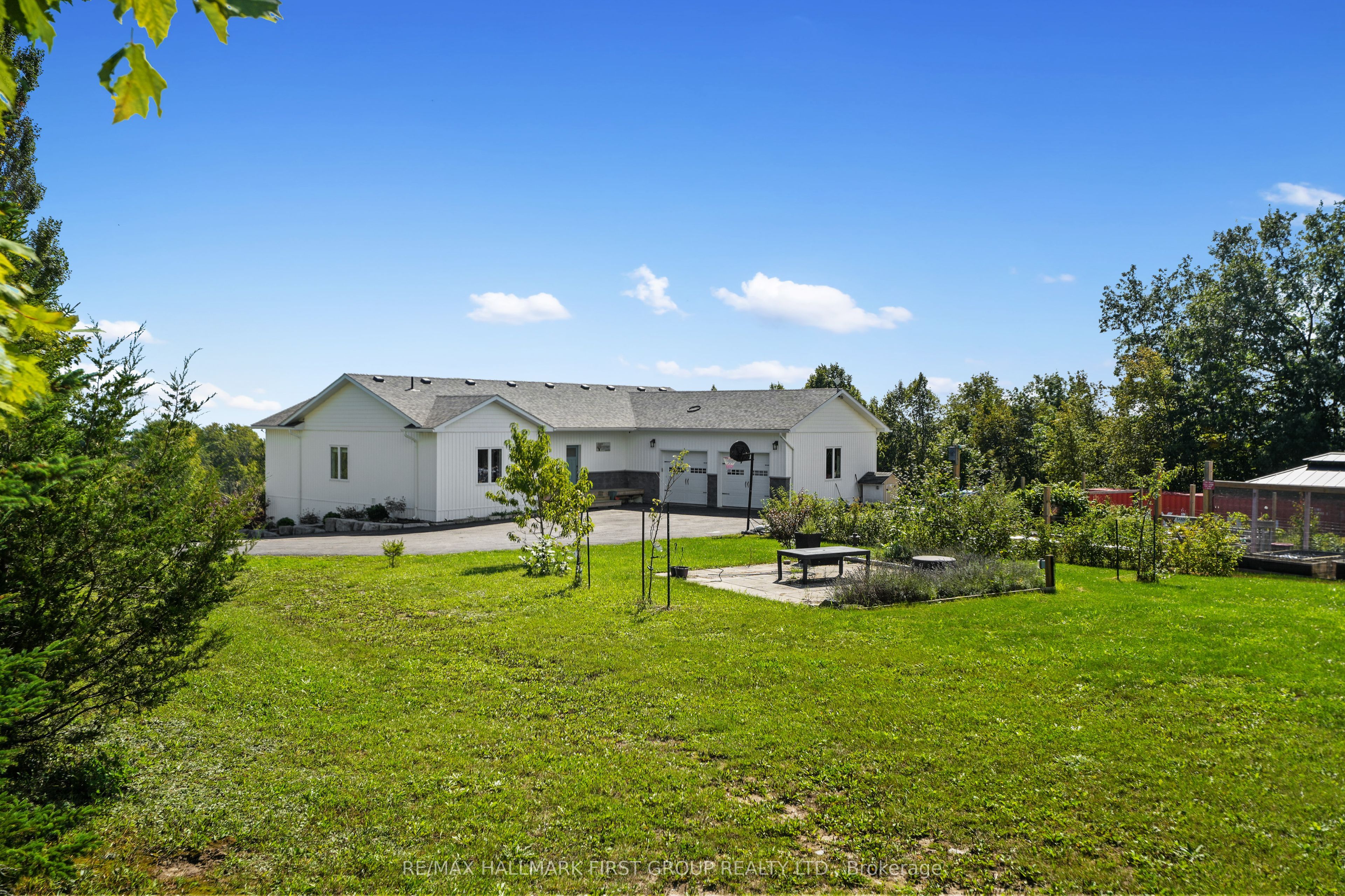 635 Northumberland Heights Road Property Photo 1