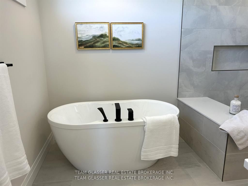 146 Dearing Drive Property Photo 12