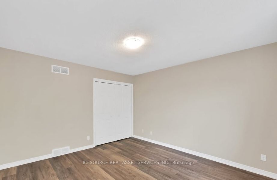 10 Gibson Place Property Photo 14