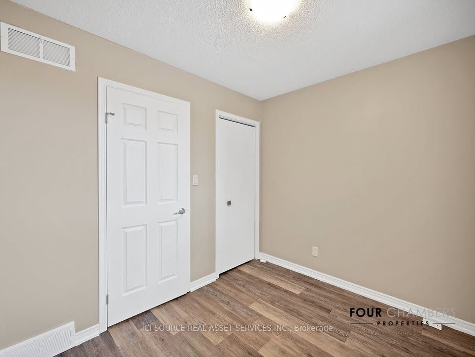 10 Gibson Place Property Photo 19
