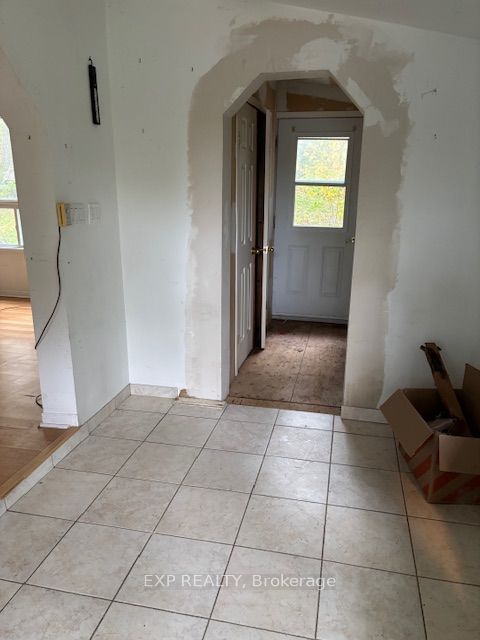 1111 Bayview Drive Property Photo 4